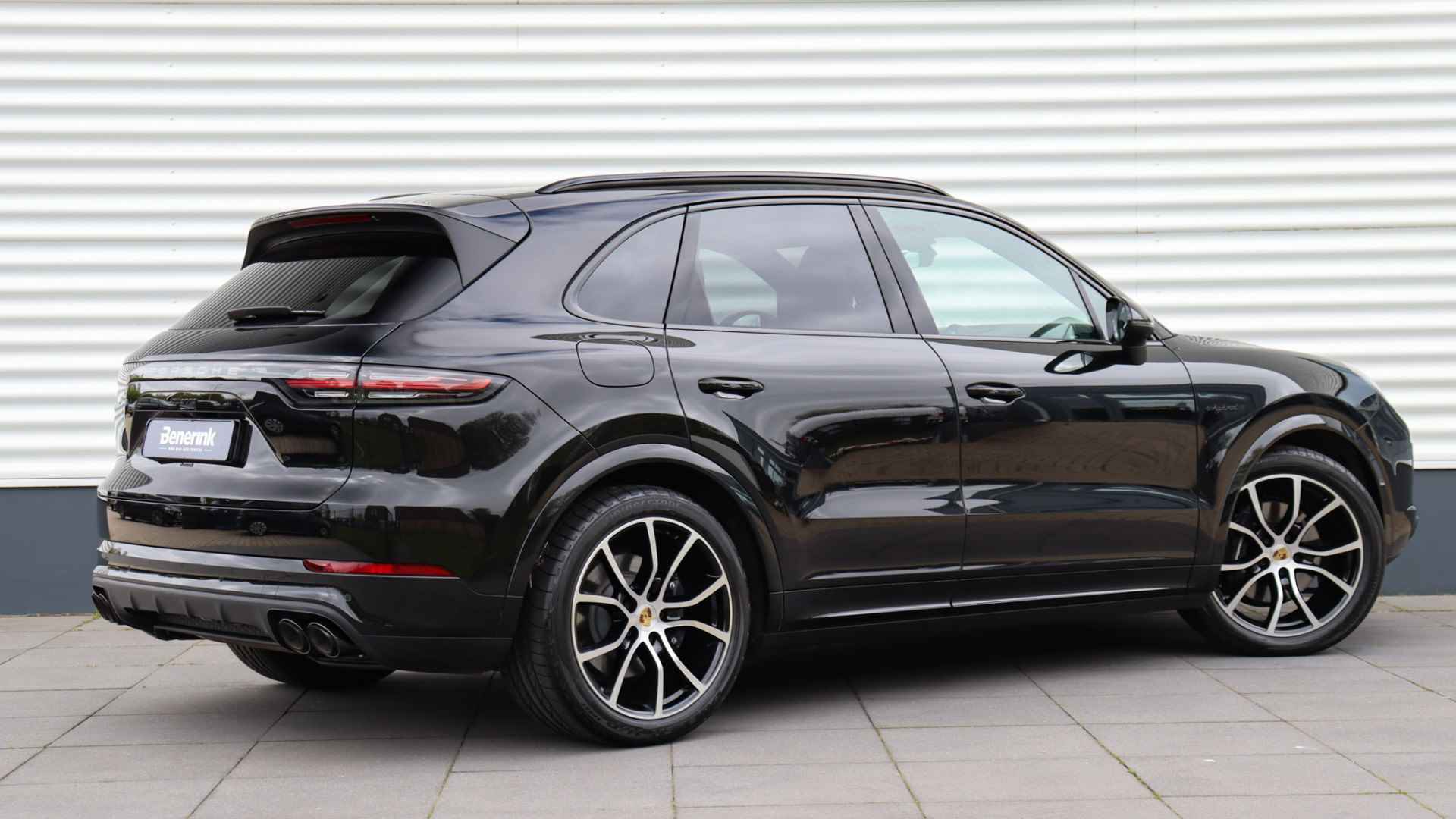 Porsche Cayenne 3.0 E-Hybrid Platinum Edition | Panoramadak | Surround View | Sportuitlaat | Trekhaak | BOSE Sound - 3/38