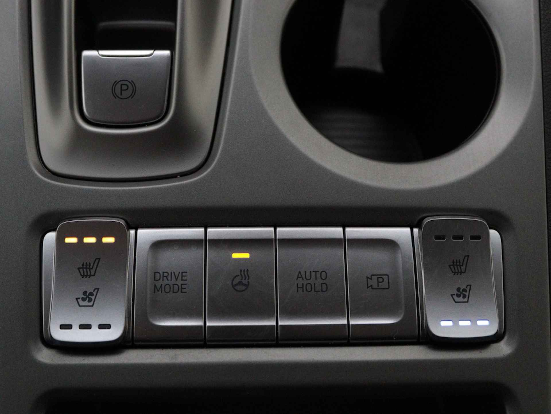 Hyundai Kona EV Premium 64 kWh | 3 Fase | Leder | Navigatie | Camera | - 40/52