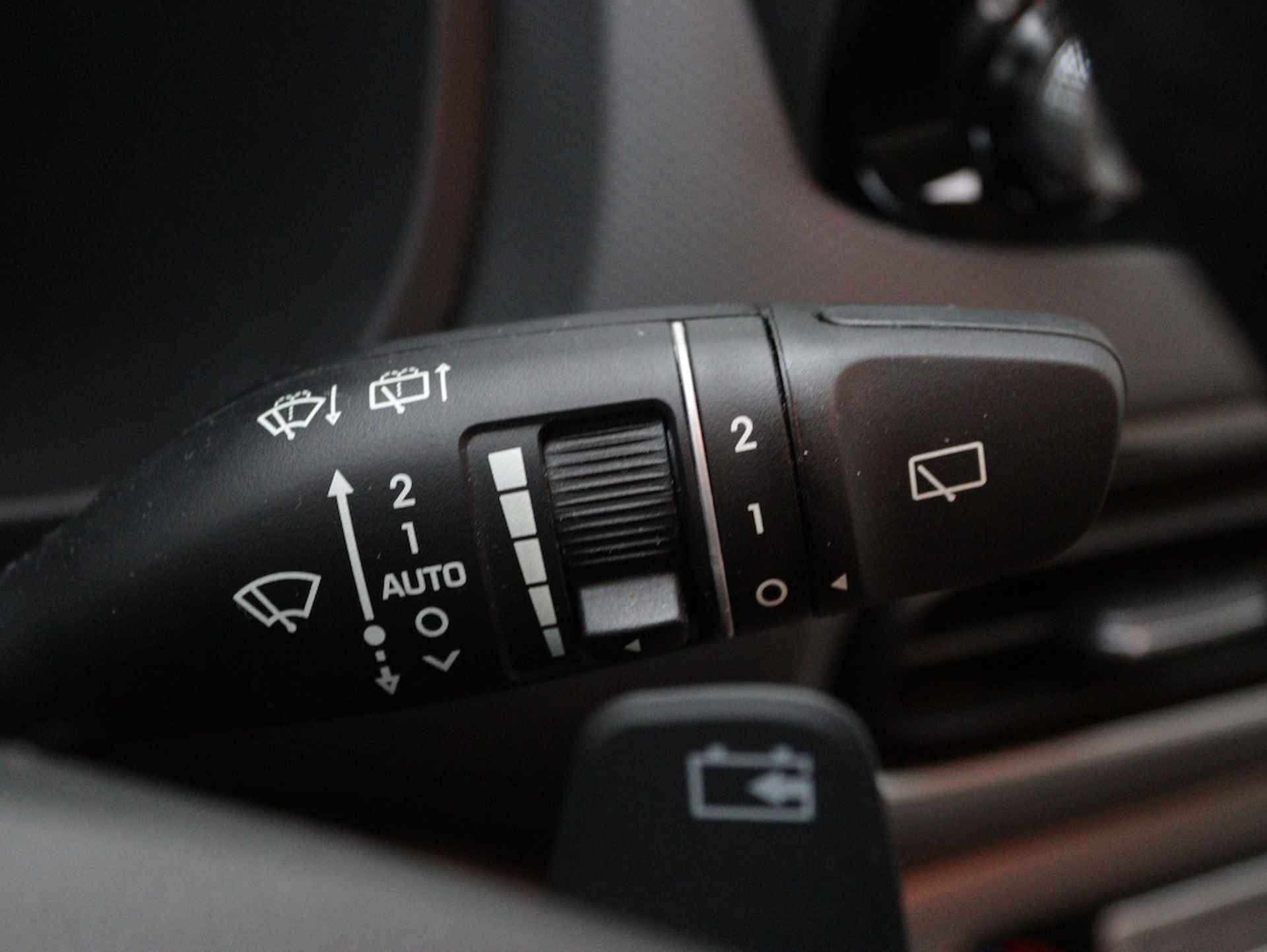 Hyundai Kona EV Premium 64 kWh | 3 Fase | Leder | Navigatie | Camera | - 33/52