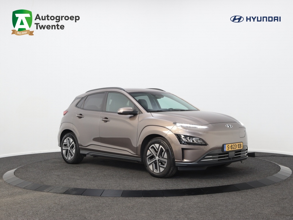Hyundai Kona EV Premium 64 kWh | 3 Fase | Leder | Navigatie | Camera |