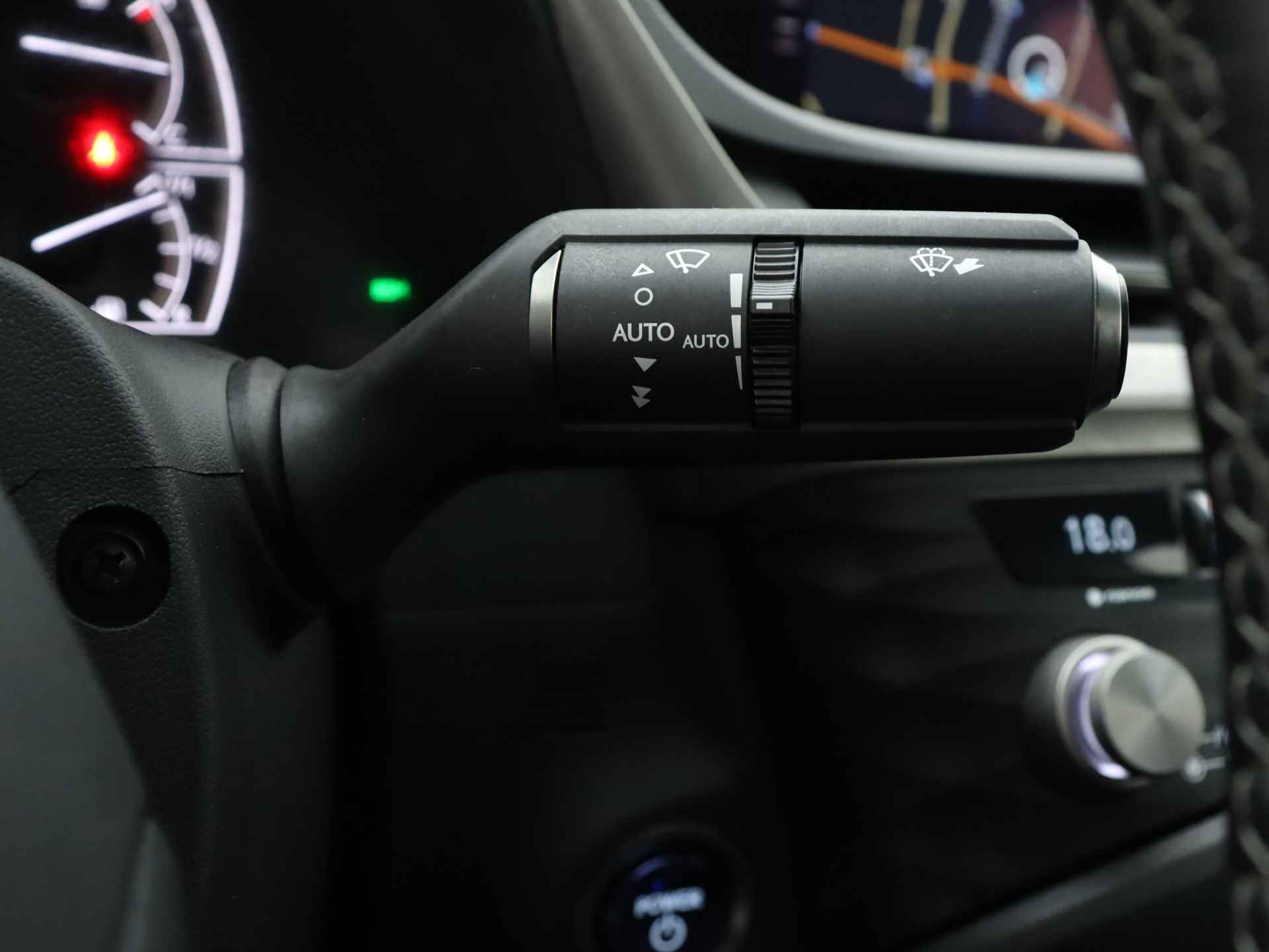 Lexus ES 300h Preference Line | Schuifdak | Leder | Stuurverwarming | Parkeersensoren | Apple CarPlay | - 21/43