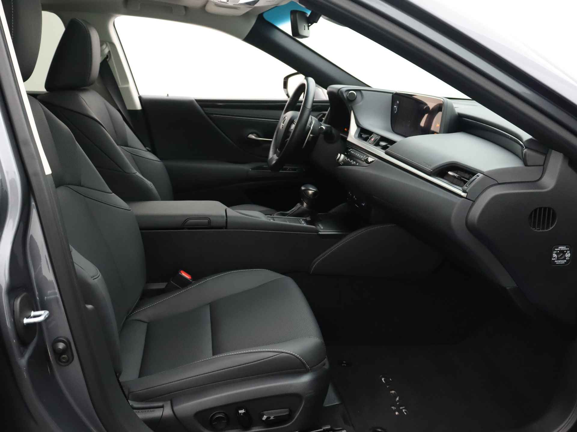 Lexus ES 300h Preference Line | Schuifdak | Leder | Stuurverwarming | Parkeersensoren | Apple CarPlay | - 26/43