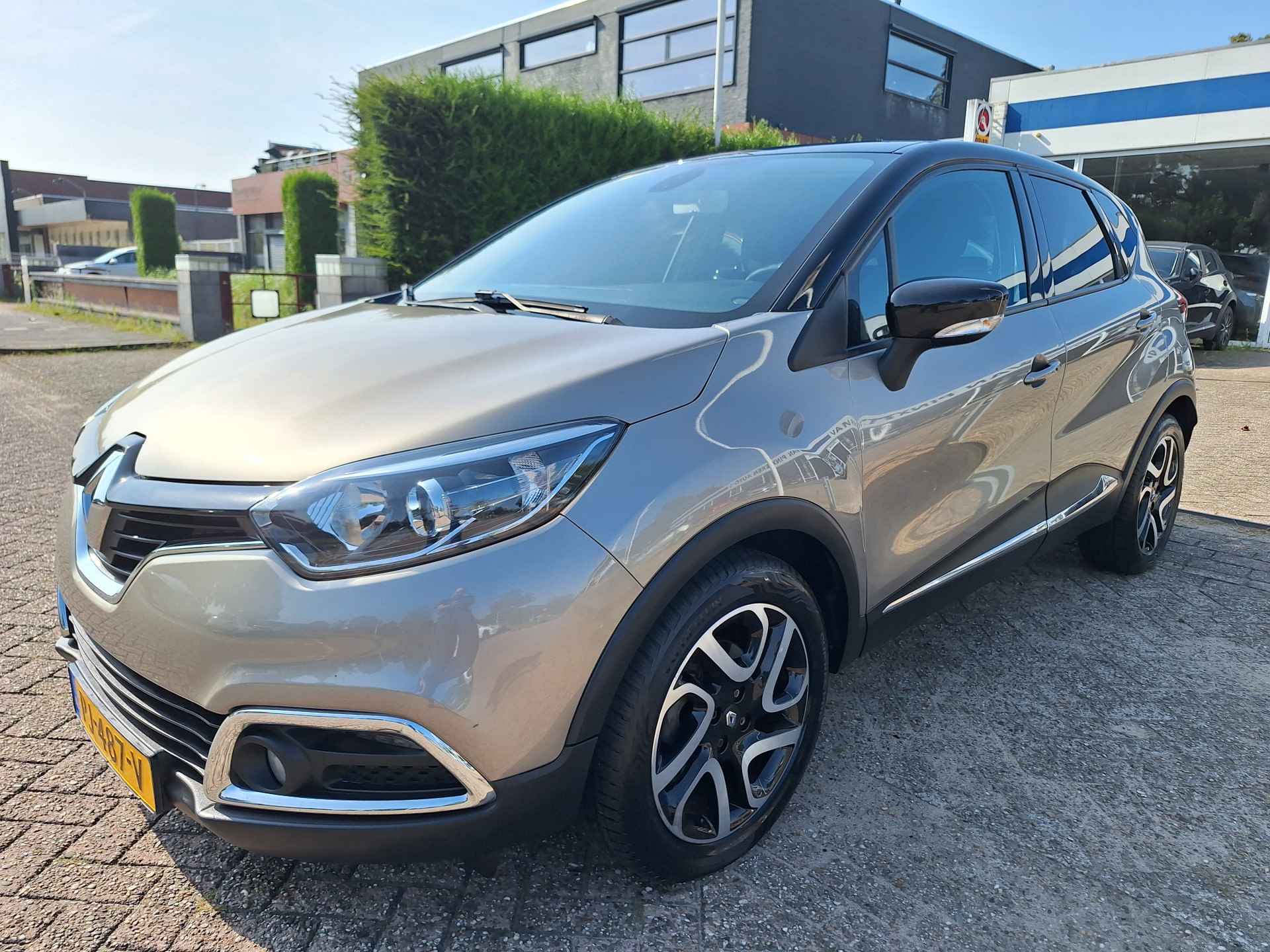 Renault Captur 1.2 TCe Dynamique - 3/30