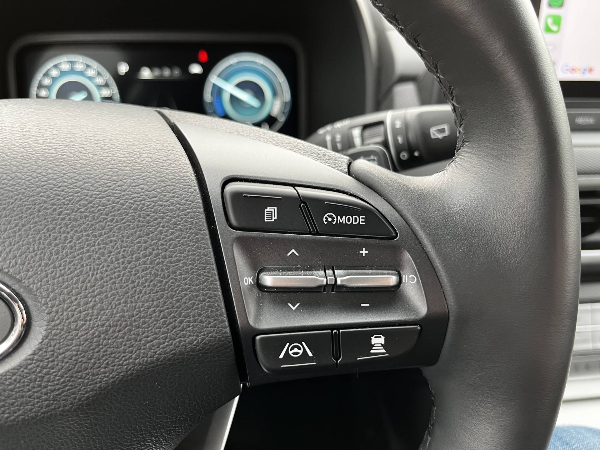 Hyundai KONA EV Comfort 39 kWh Warmtepomp, Navi, lane departure adaptive cruise control, € 2000,- subsidie mogelijk - 14/28