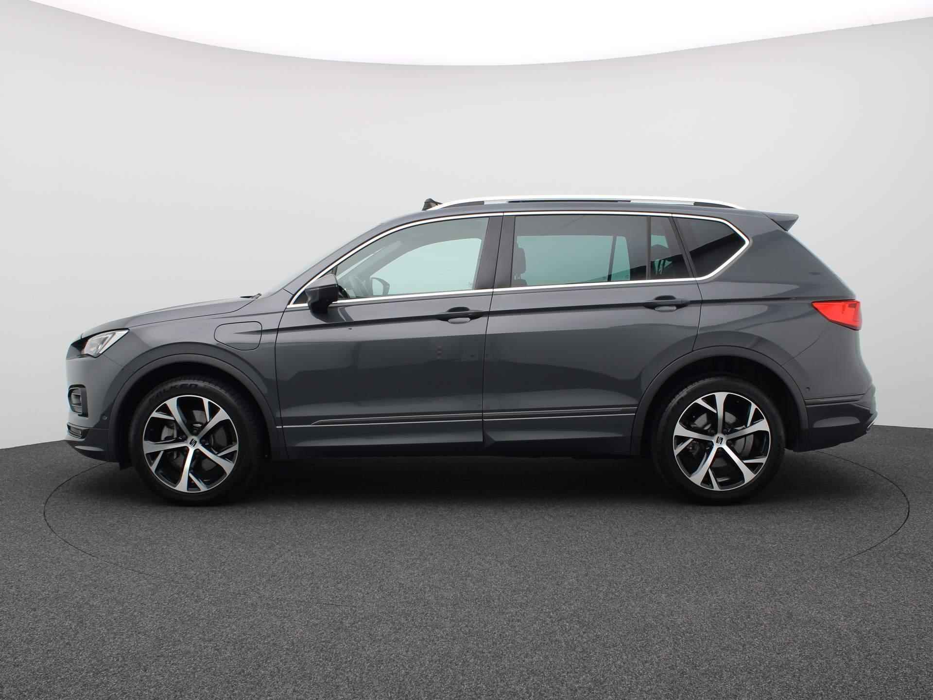 SEAT Tarraco 1.4 TSI e-Hybrid PHEV FR 245PK DSG Panoramadak, standkachel, leder, achteruitrijcamera, winterpakket Plus, virtual pedal, keyless - 2/57