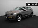 Alfa Romeo Stelvio 2.0 T AWD Super | Camera | Parkeersensoren | Navigatie