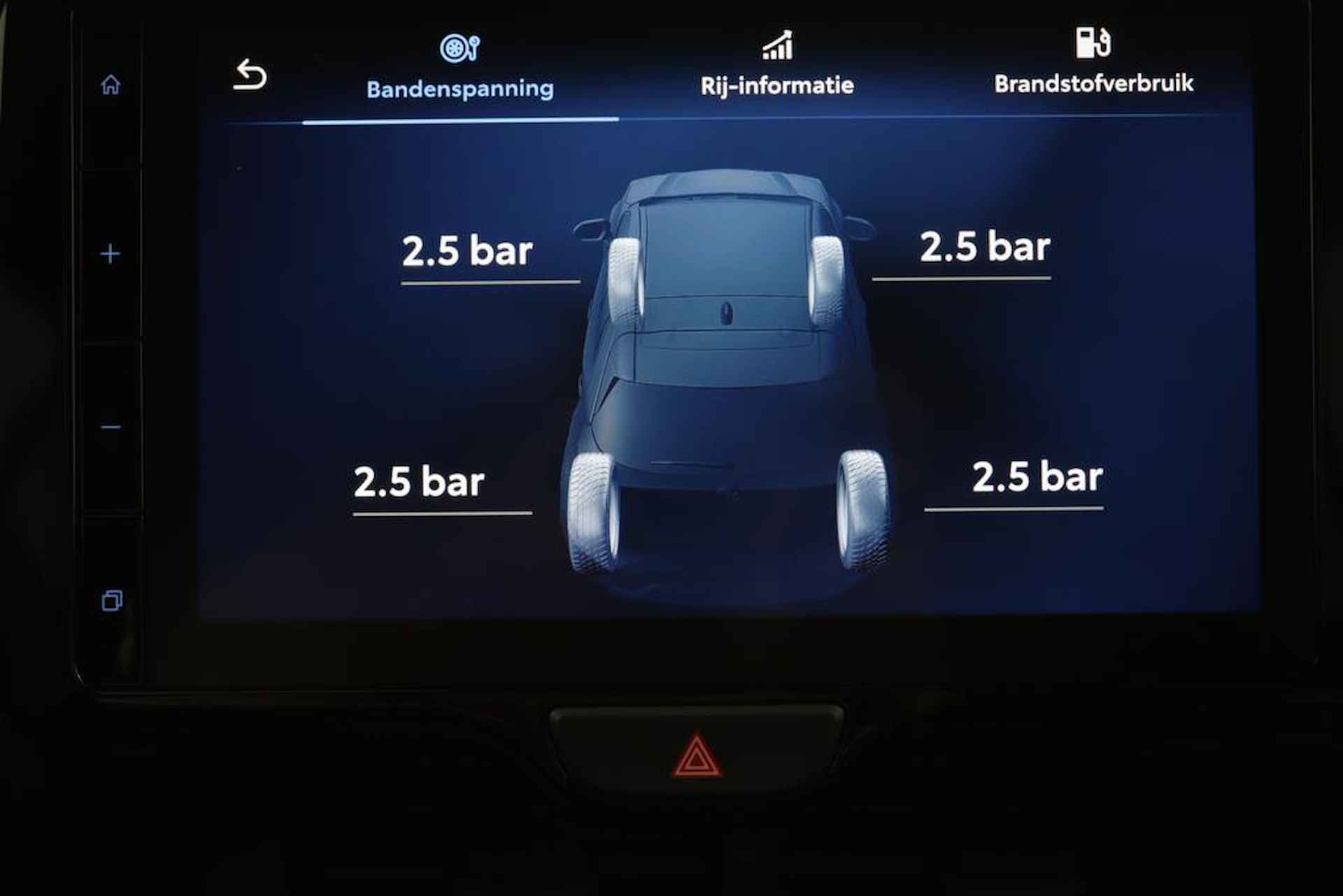 Toyota Yaris Cross 1.5 VVT-I Dynamic Automaat | Zomer Editie | Dakdragerset | Dakdrager | Kunststof Laadvloer Beschermer | 10 Jaar Garantie | - 19/46