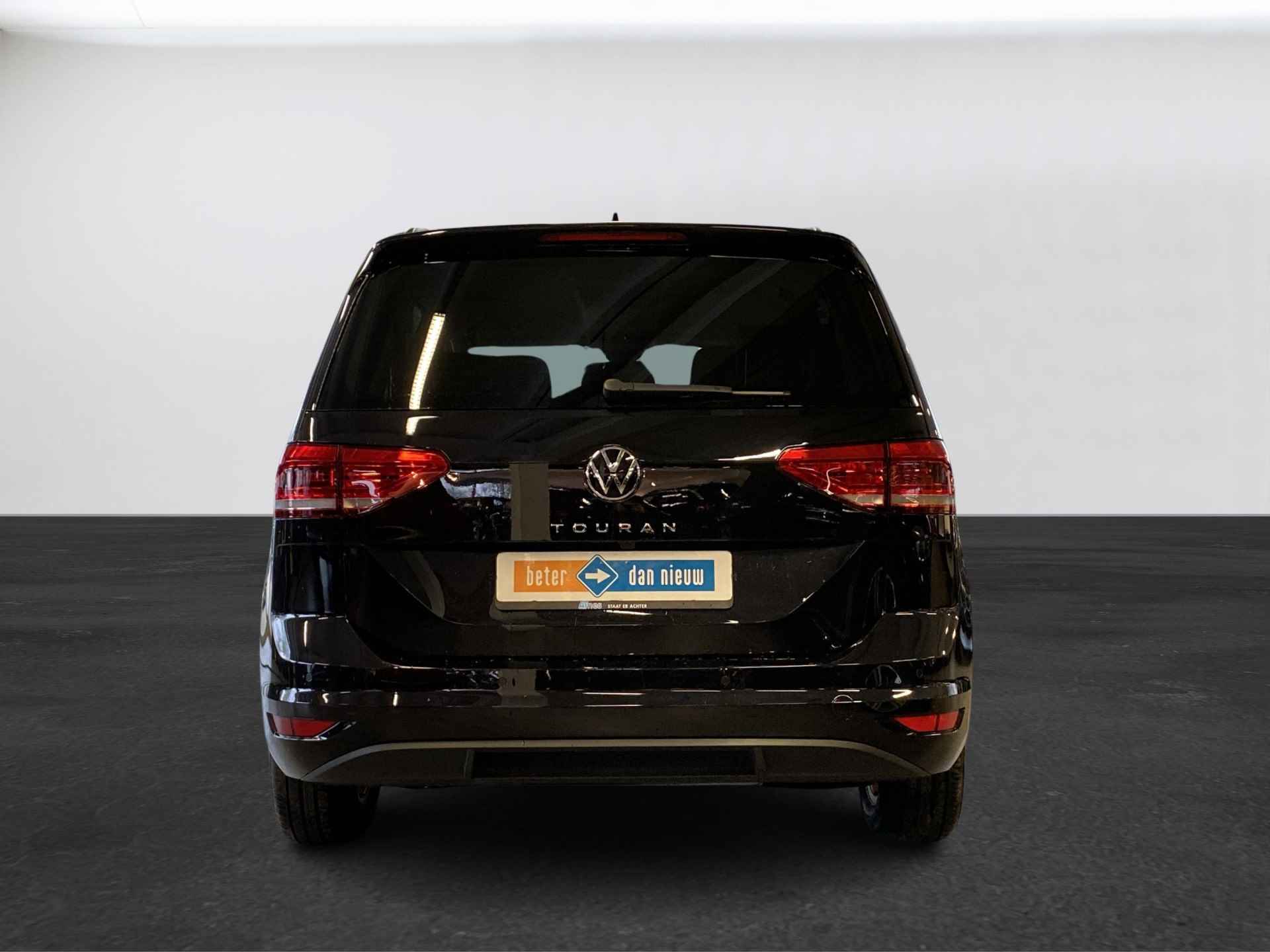Volkswagen Touran 1.5 150pk TSI Family 7-persoons / Elektrische achterklep / Navigatie / Cruise control adaptief - 25/28