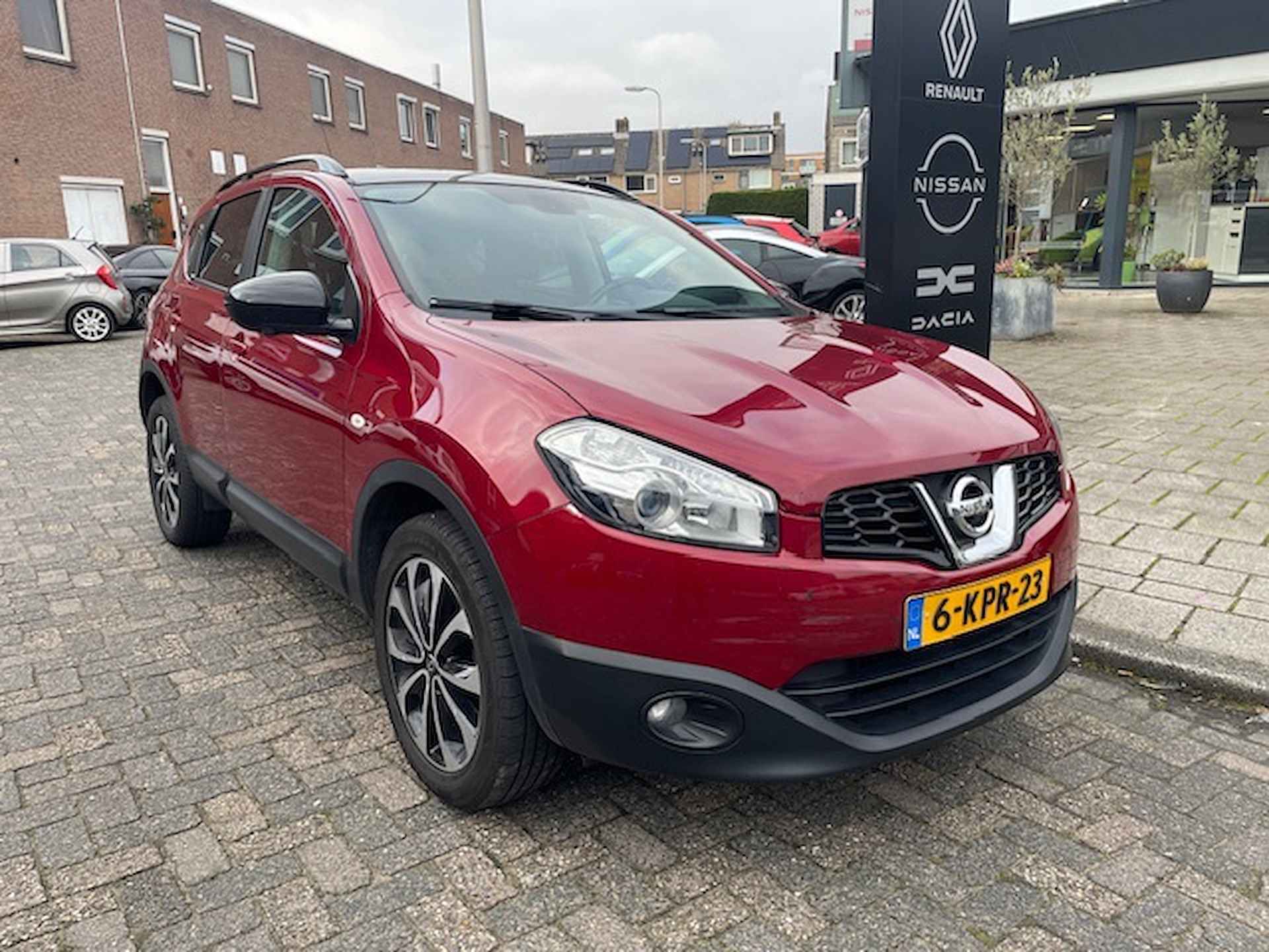 Nissan Qashqai 1.6 360 - 2/21