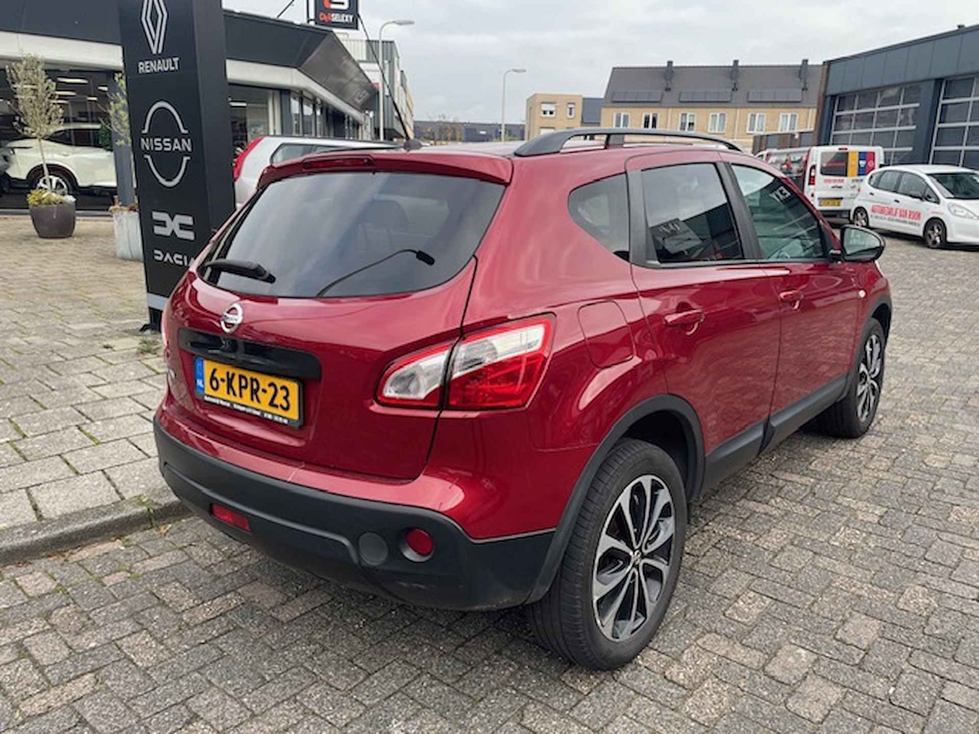 Nissan Qashqai 1.6 360 - 4/21