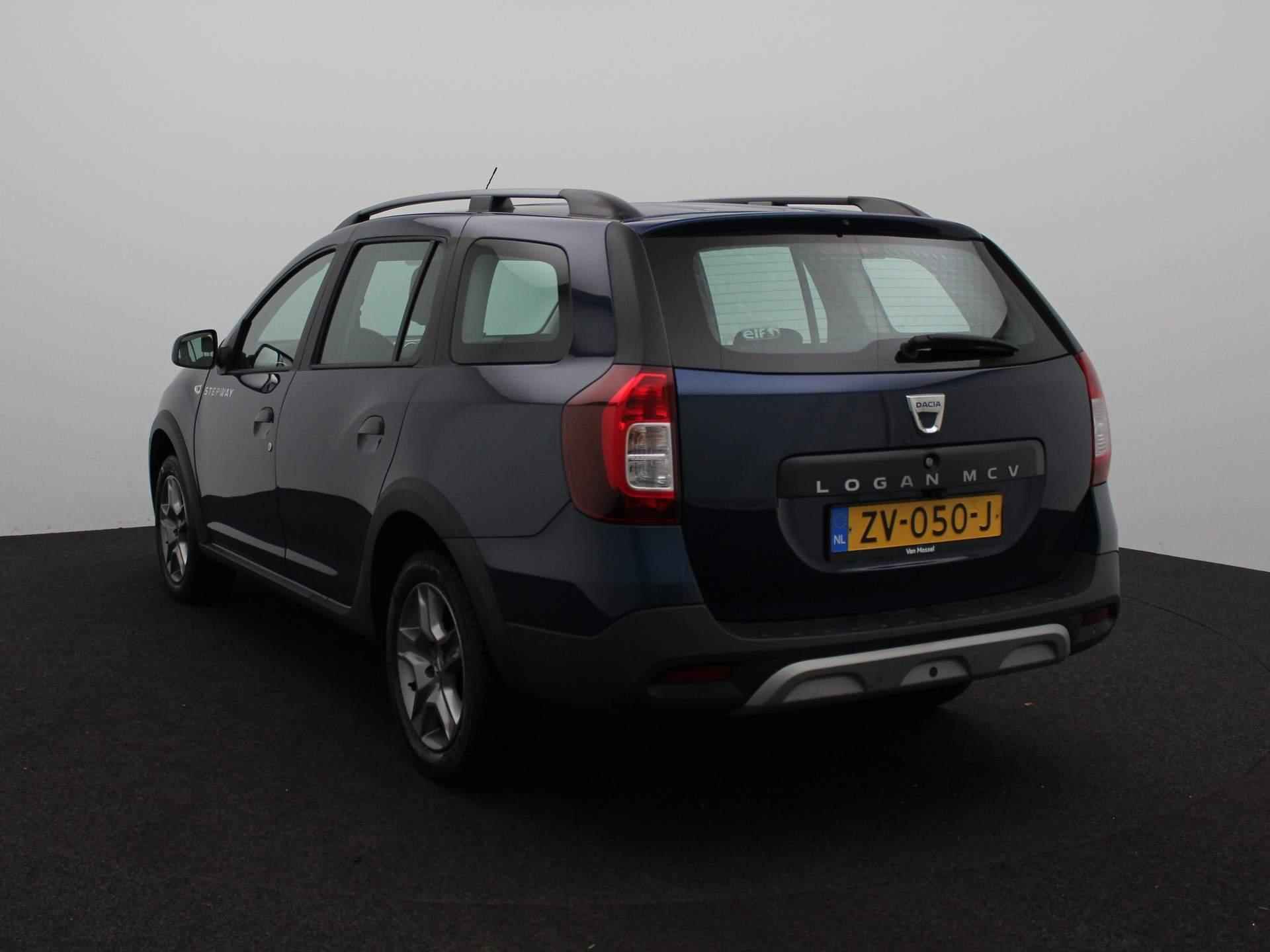 Dacia Logan MCV TCe 90 Stepway | Navigatie | Achteruitrijcamera | Airco | Parkeersensoren achter - 2/25