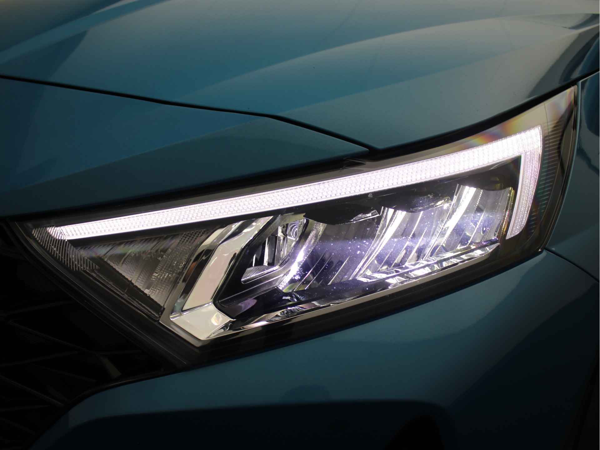 Hyundai i20 1.0 T-GDI Premium Automaat | Parkeercamera | Stoelverwarming | BOSE Audio | Navigatie | Rijklaarprijs! - 10/33