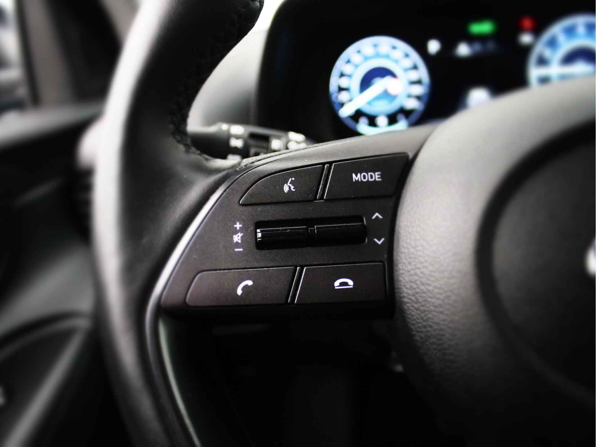 Hyundai i20 1.0 T-GDI Premium Automaat | Parkeercamera | Stoelverwarming | BOSE Audio | Navigatie | Rijklaarprijs! - 20/33