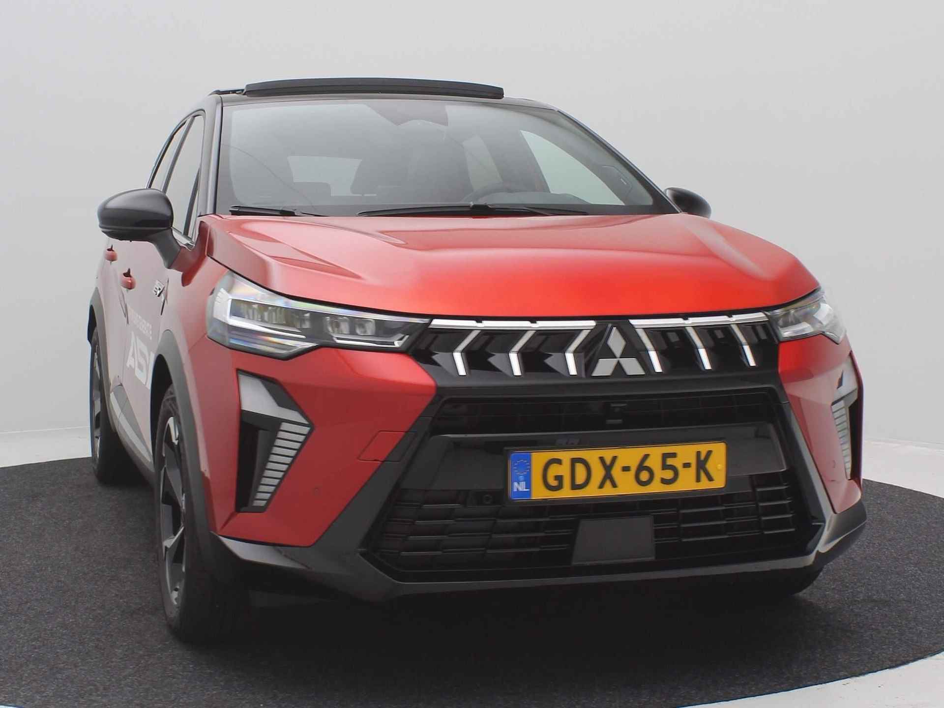 Mitsubishi ASX 1.6 HEV Instyle AUTOMAAT / Nieuw model / Google Navigatie / Groot Schuif-kanteldak / 18" LMV / Full Led verlichting / Adaptieve Cruise Control / Lederen Bekleding / Full Option / - 19/71