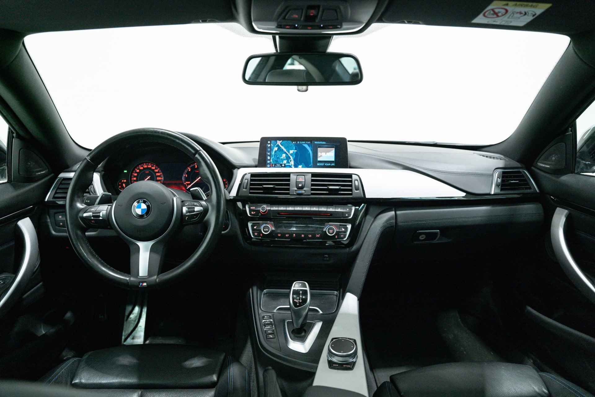BMW 4 Serie Coupé 440i High Executive M Sport Plus Pakket Aut. - 3/36