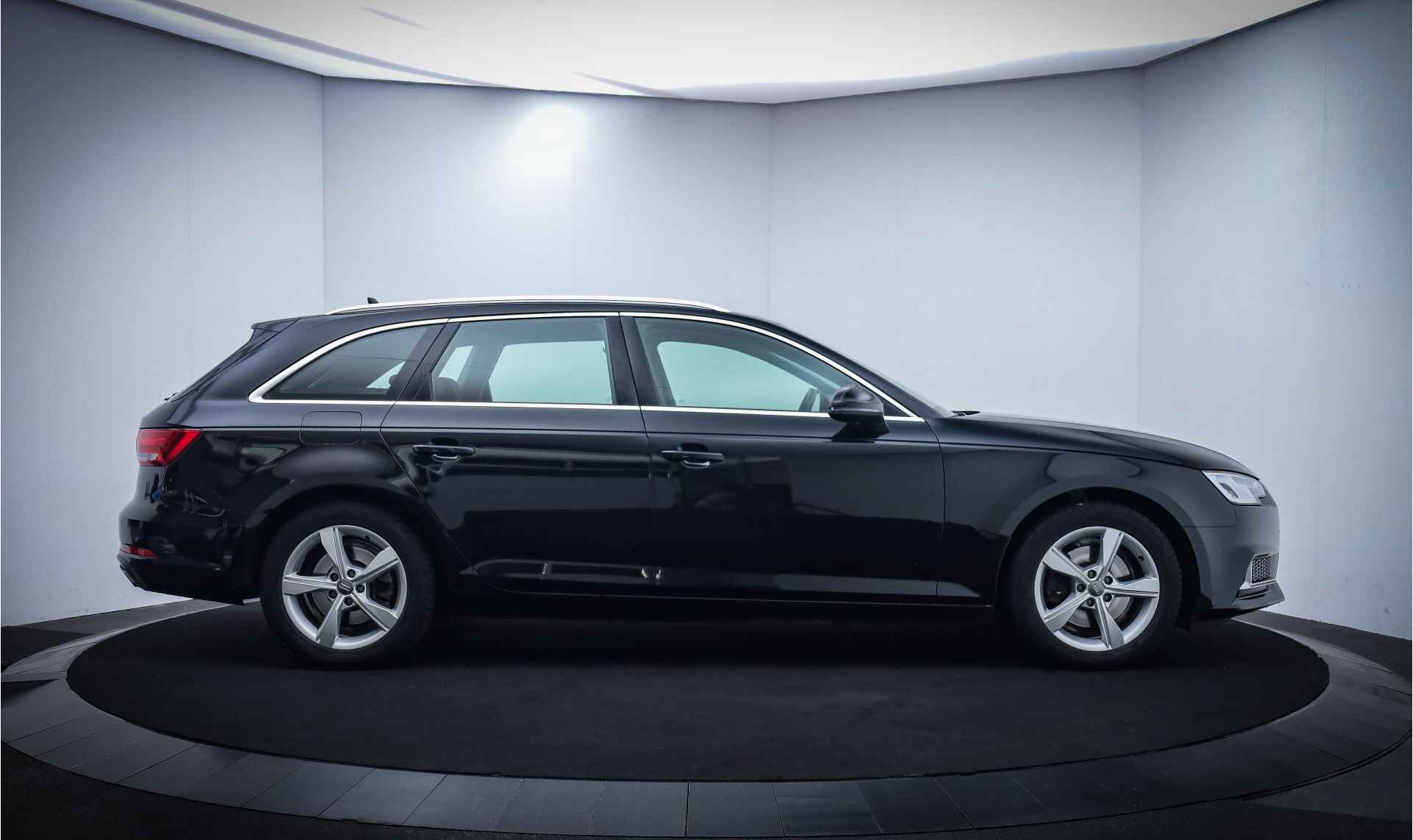 Audi A4 Avant 40(2.0)TFSI S-Tr. DESIGN LINE PLUS VIRTUAL/CARPLAY/FULL LED/ELEK TREKHAAK/NAVI/STOELVERW./CRUISE/LMV - 4/27