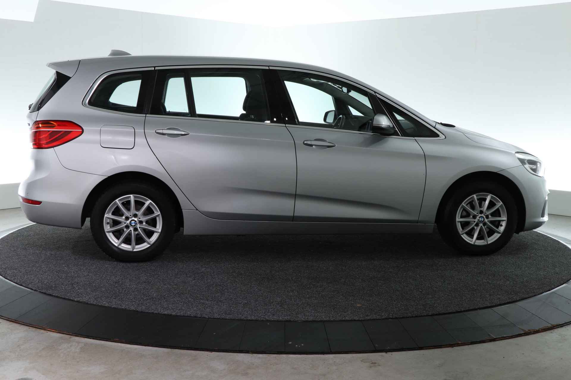 BMW 2 Serie Gran Tourer 214d Corporate Lease Essential 7p. | 7-zitter | CRUISE | NAVI | CLIMA | - 6/30