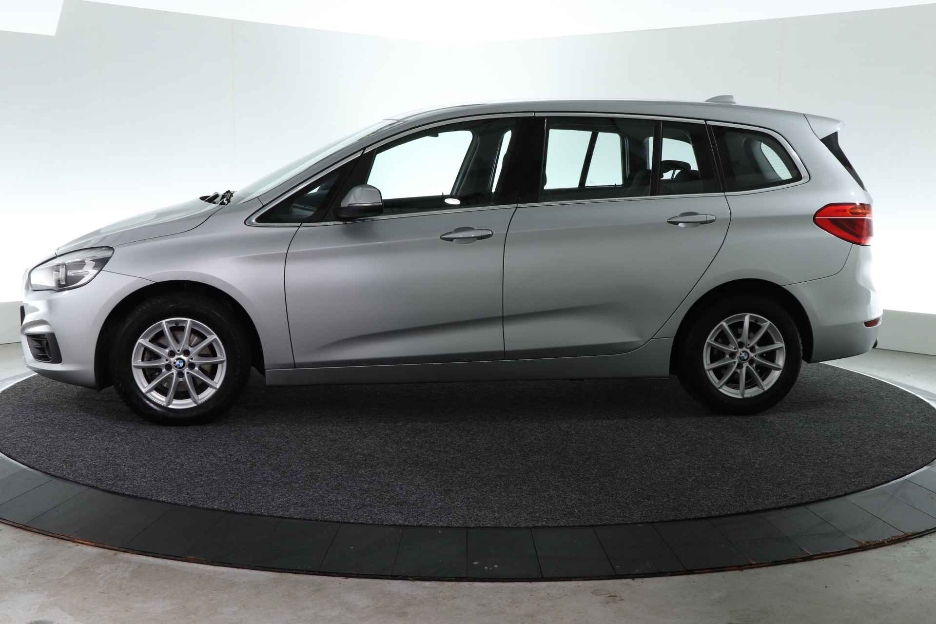 BMW 2 Serie Gran Tourer 214d Corporate Lease Essential 7p. | 7-zitter | CRUISE | NAVI | CLIMA | - 7/30