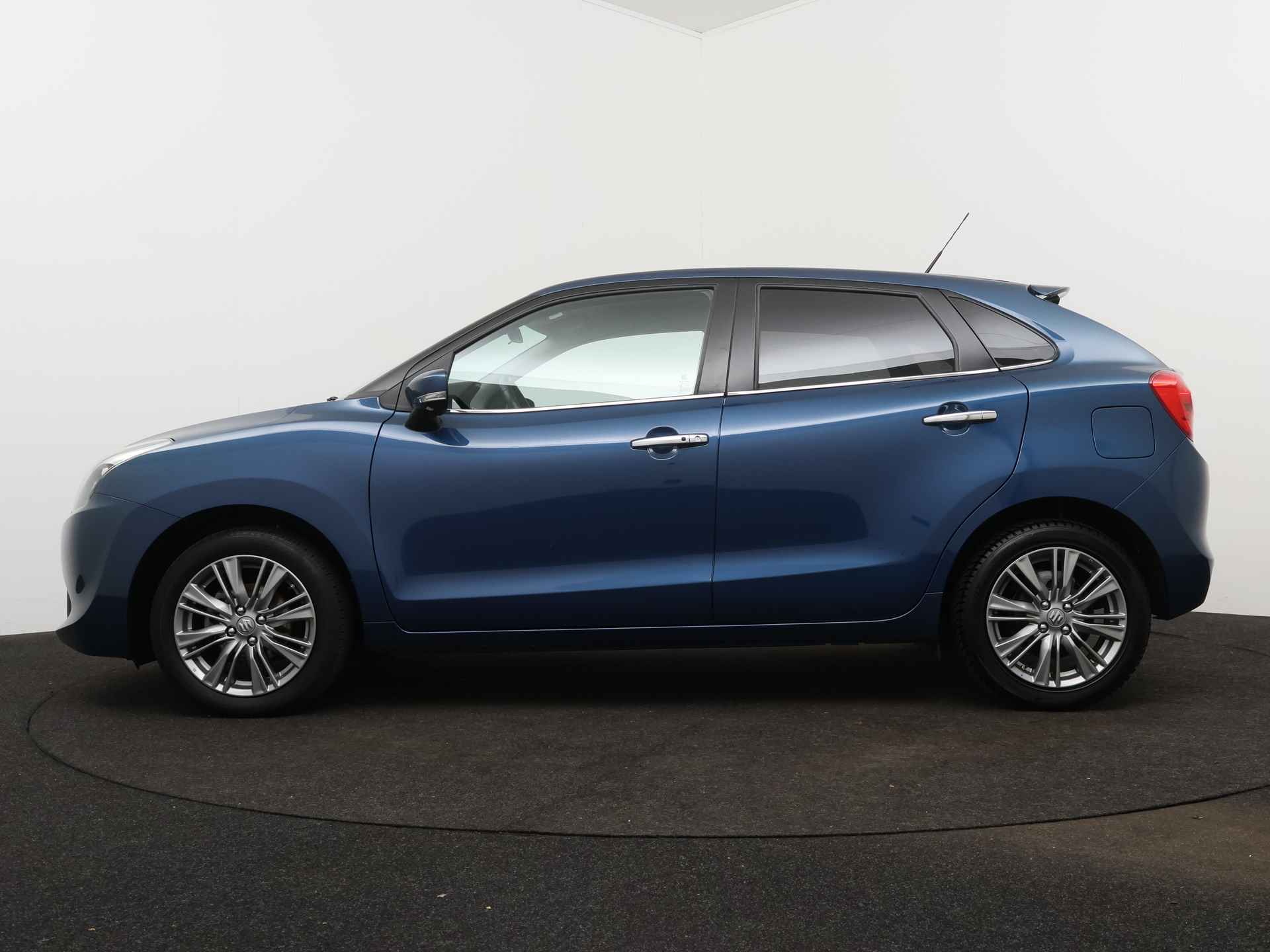 Suzuki Baleno 1.0 Boosterjet High Executive | Navigatie | Climate Control | Stoelverwarming | LM velgen | - 4/43