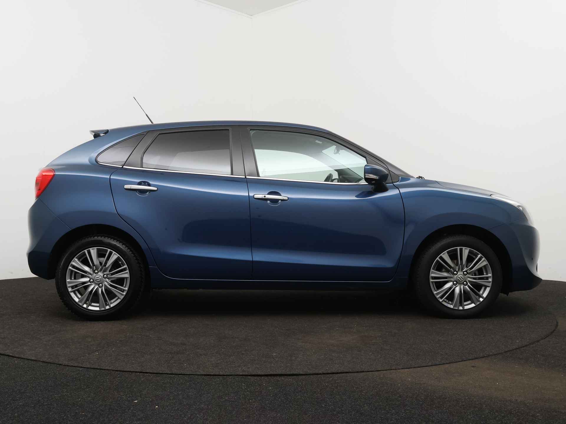 Suzuki Baleno 1.0 Boosterjet High Executive | Navigatie | Climate Control | Stoelverwarming | LM velgen | - 16/43