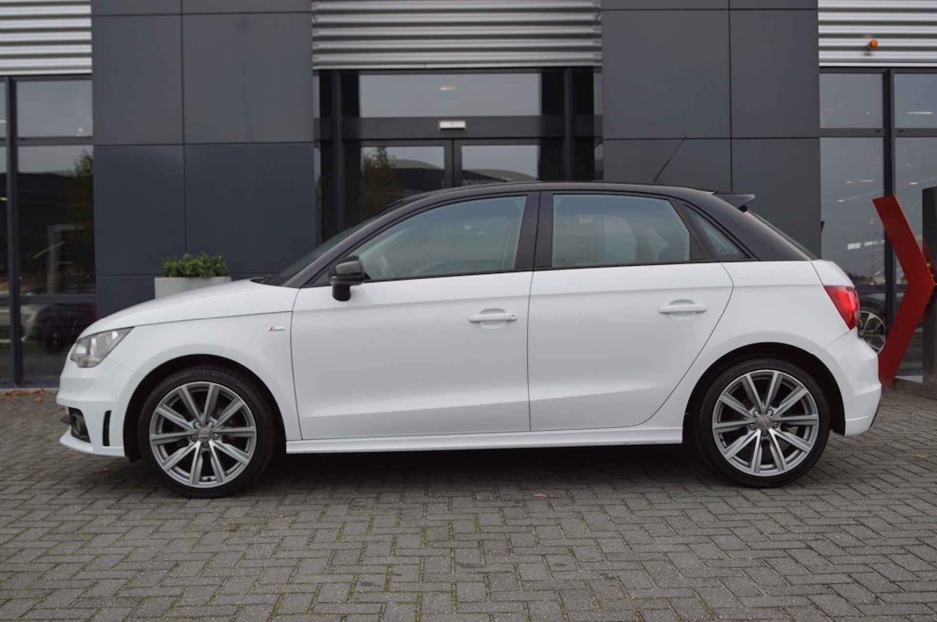 AUDI A1 Sportback 1.2 TFSI Admired S-Line / Clima / Nw APK ! - 5/34