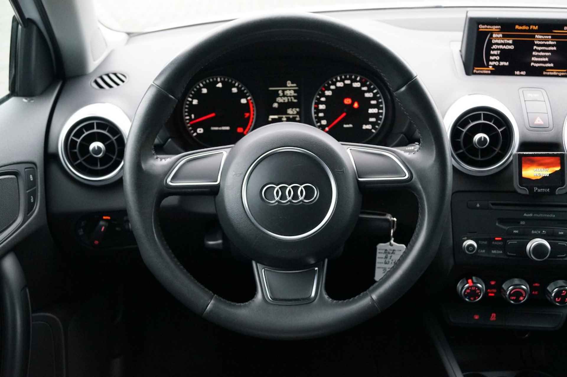 AUDI A1 Sportback 1.2 TFSI Admired S-Line / Clima / Nw APK ! - 29/34