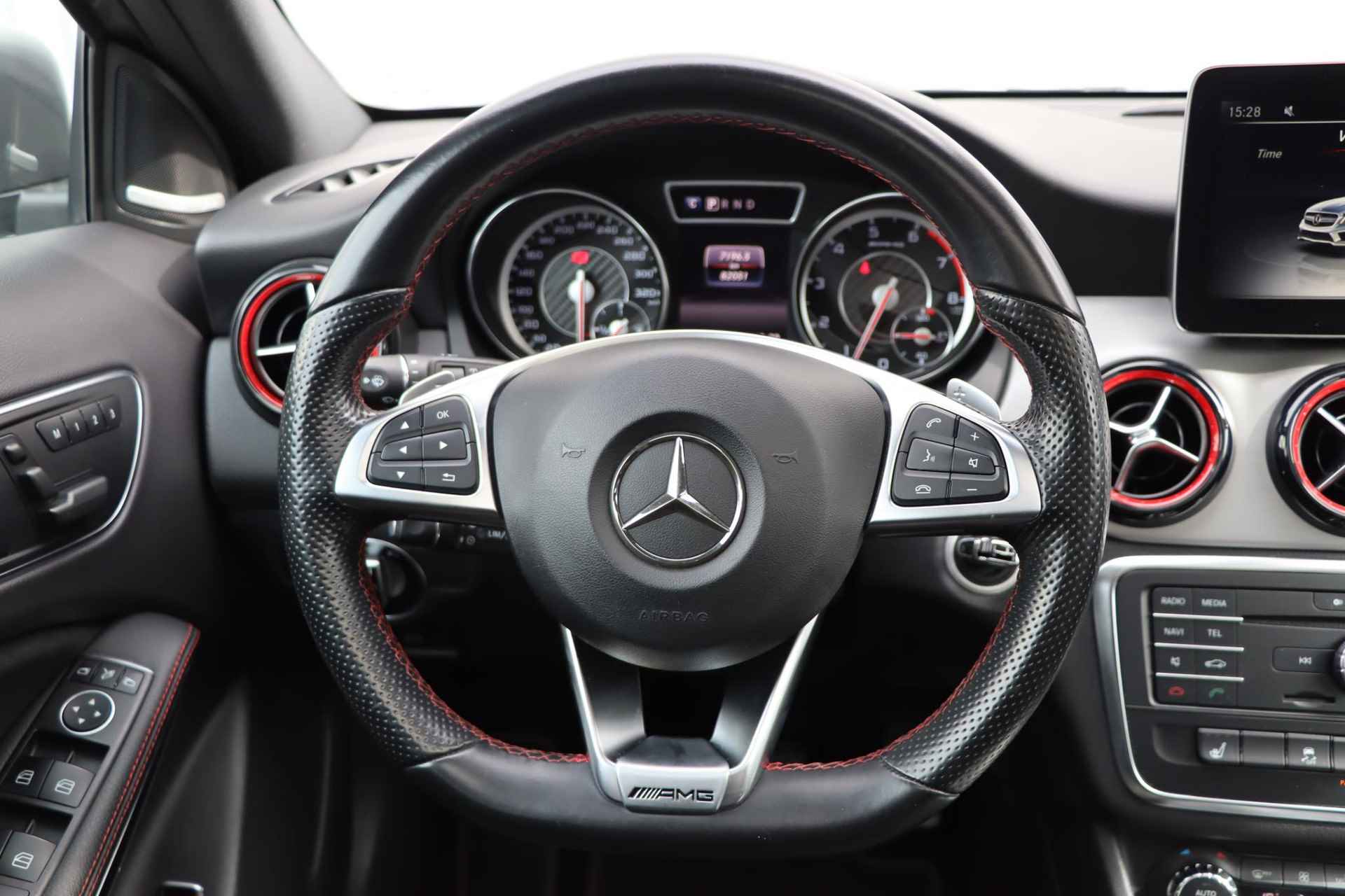 Mercedes-Benz GLA-klasse AMG 45 4MATIC | Panorama dak | Achteruitrijcamera | elektrische bestuurdersstoel | LED koplampen | elektronische achterklep | - 26/38