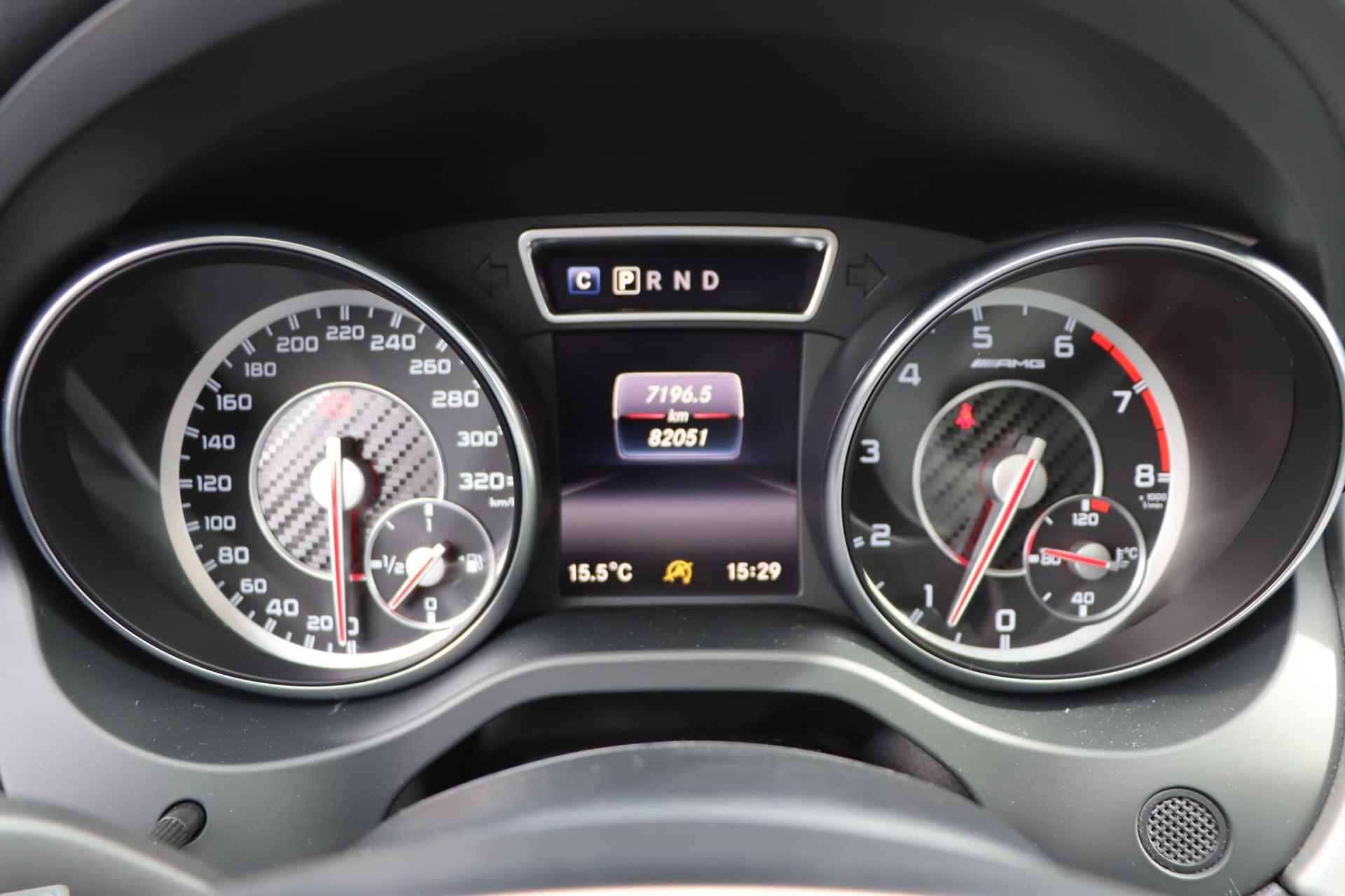Mercedes-Benz GLA-klasse AMG 45 4MATIC | Panorama dak | Achteruitrijcamera | elektrische bestuurdersstoel | LED koplampen | elektronische achterklep | - 32/38