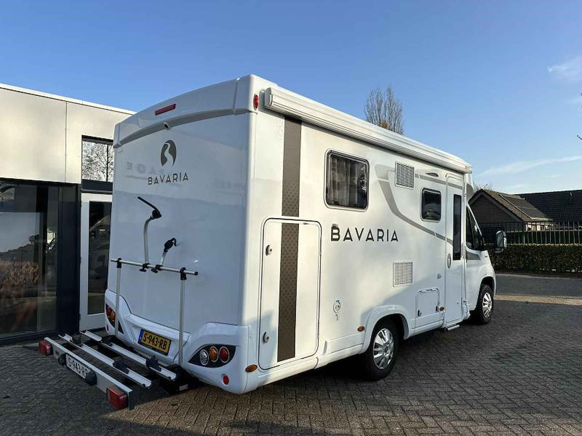 Bavaria T650  6.5 meter queensbed - 3/16