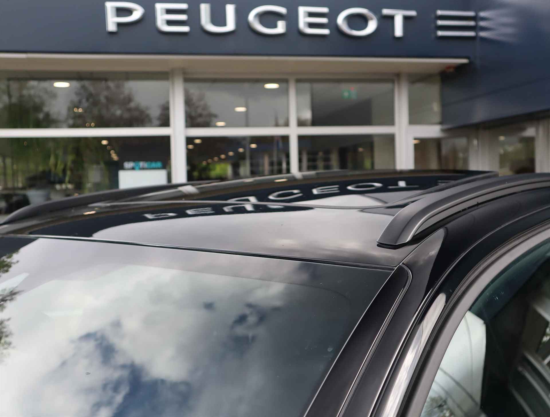 Peugeot 3008 GT Plug-in HYbrid 225pk e-EAT8 Automaat, Rijklaarprijs, Black Pack Panoramisch schuif/kanteldak Adaptive Cruise Control Focal HiFi - 22/79