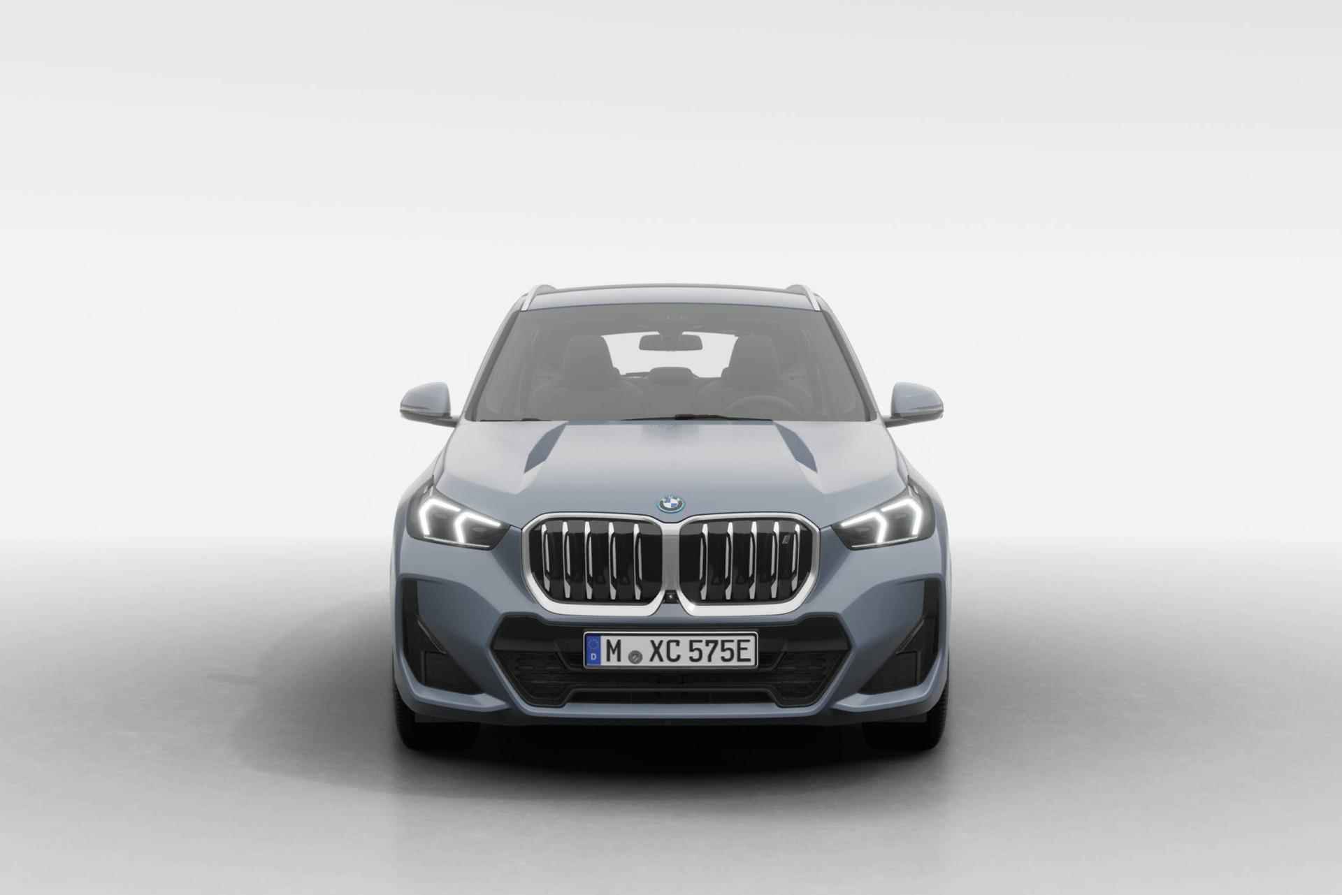 BMW iX1 xDrive30 Launch Edition 67 kWh | M Sportpakket | Elektrisch verwarmde voorstoelen | Driving Assistant Plus - 3/20