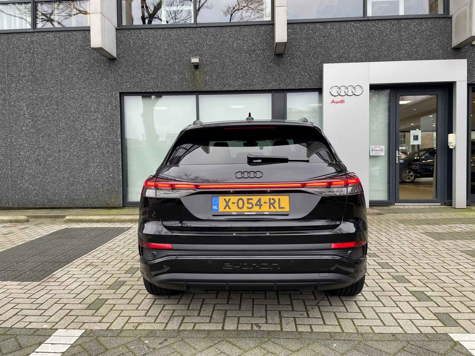 Audi Q4 e-tron 45 S Edition 82 kWh Comfortpakket/Asssistentiepakket plus/21 inch velgen/ Keyless entry/Privacy glas.Etron sportsound - 5/18