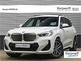 BMW iX1 eDrive20 M-Sport - Camera - Stoelverwarming - Actief Stoel - 67kWh