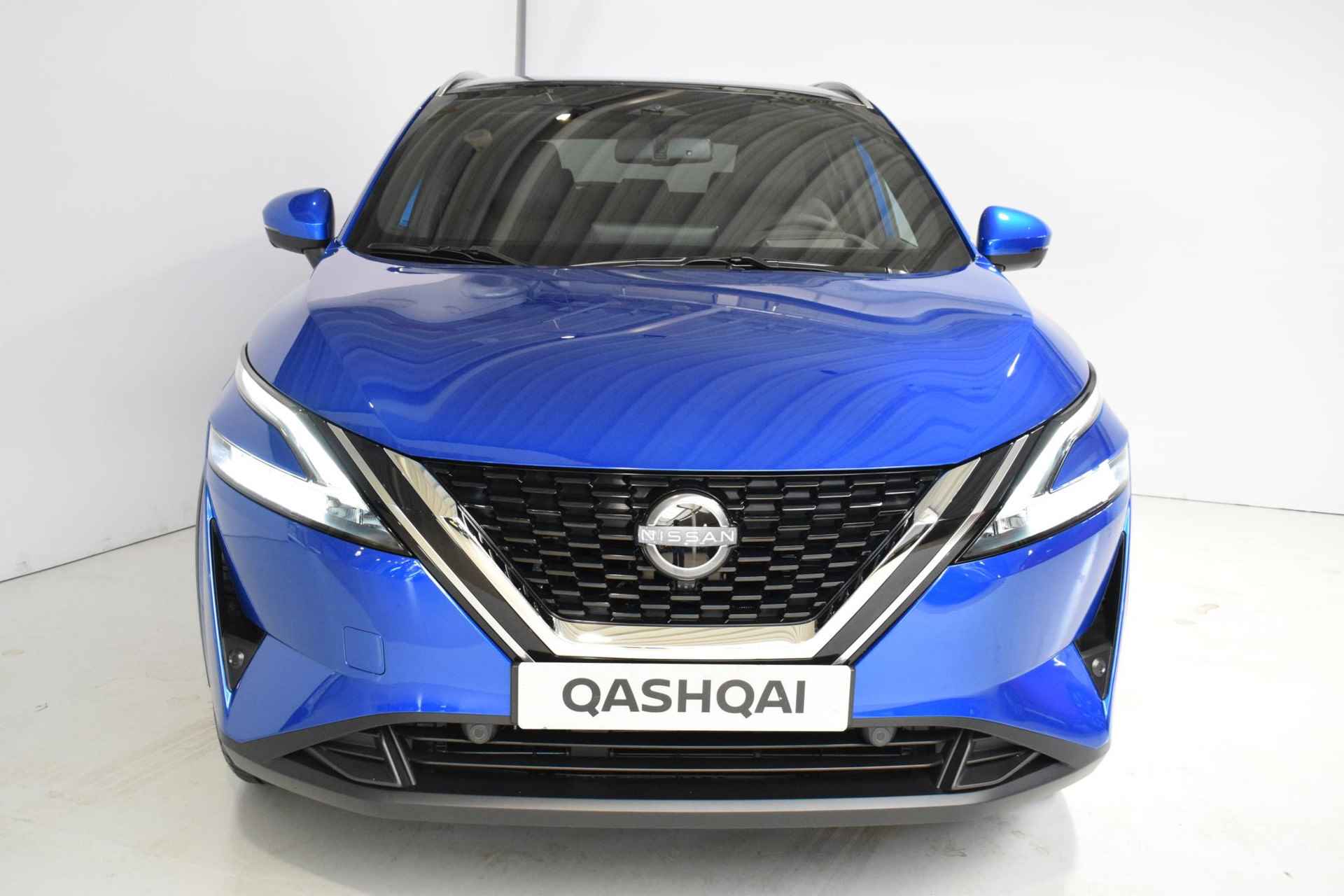 Nissan Qashqai 1.3 MHEV Xtronic Business Premium | Panorama dak | 360-Camera | Parkeersensoren | Dodehoek detectie | Stoel/Stuur/Voorruit verwarming | Head-up display | Elektrische achterklep | Adaptive cruise control | Elektrische bestuurdersstoel | - 2/63