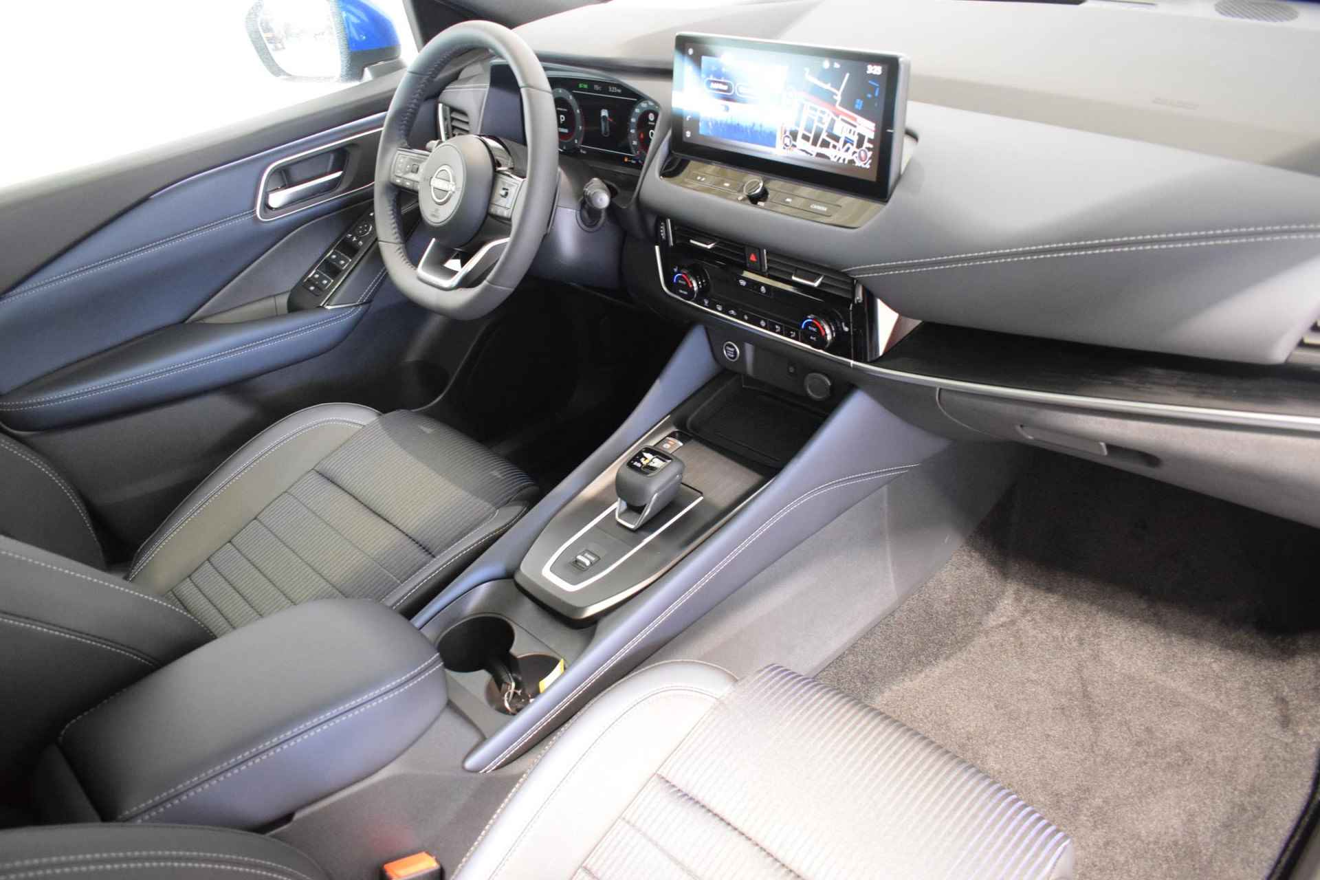 Nissan Qashqai 1.3 MHEV Xtronic Business Premium | Panorama dak | 360-Camera | Parkeersensoren | Dodehoek detectie | Stoel/Stuur/Voorruit verwarming | Head-up display | Elektrische achterklep | Adaptive cruise control | Elektrische bestuurdersstoel | - 23/63
