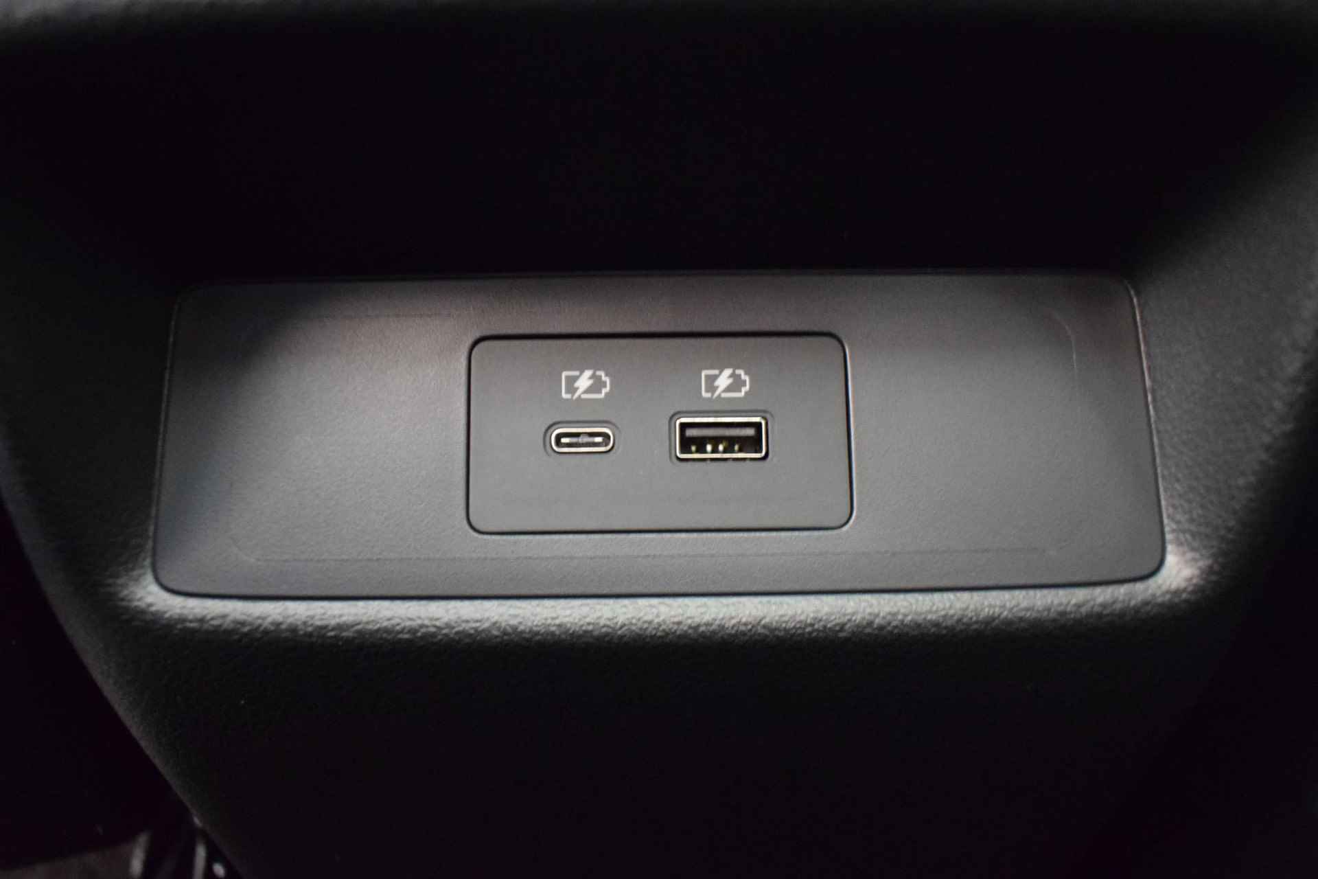 Nissan Qashqai 1.3 MHEV Xtronic Business Premium | Panorama dak | 360-Camera | Parkeersensoren | Dodehoek detectie | Stoel/Stuur/Voorruit verwarming | Head-up display | Elektrische achterklep | Adaptive cruise control | Elektrische bestuurdersstoel | - 28/63