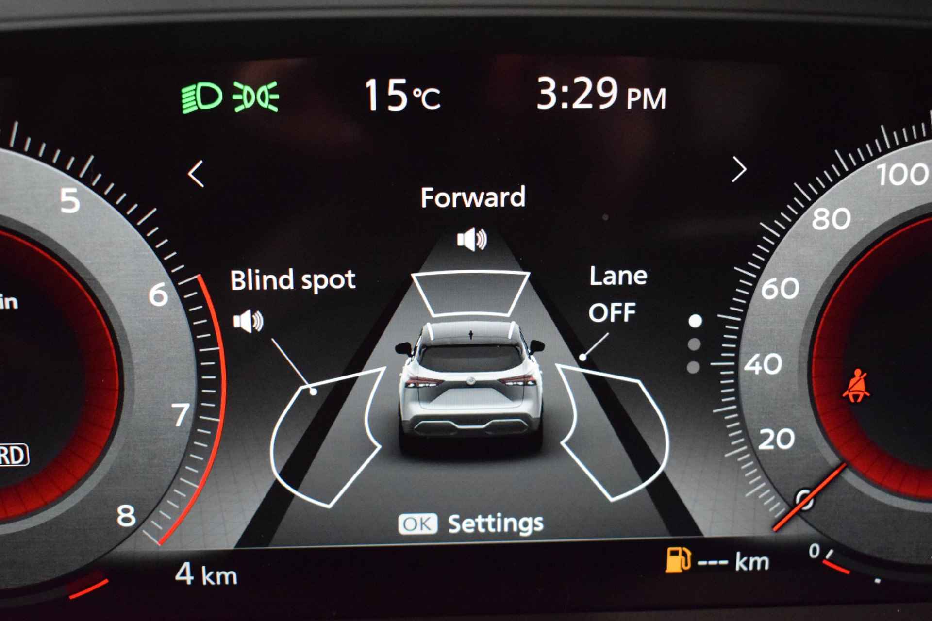 Nissan Qashqai 1.3 MHEV Xtronic Business Premium | Panorama dak | 360-Camera | Parkeersensoren | Dodehoek detectie | Stoel/Stuur/Voorruit verwarming | Head-up display | Elektrische achterklep | Adaptive cruise control | Elektrische bestuurdersstoel | - 33/63