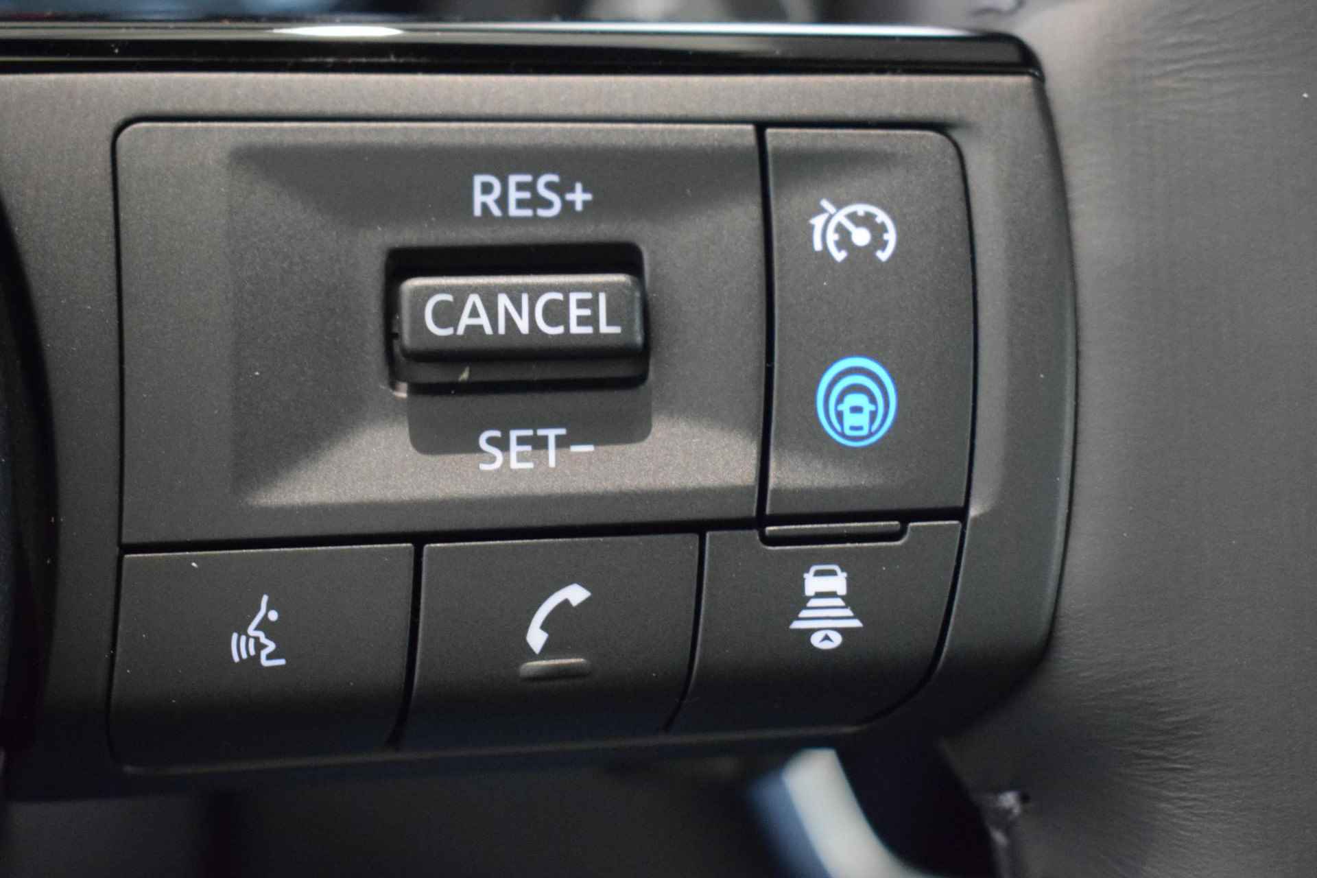 Nissan Qashqai 1.3 MHEV Xtronic Business Premium | Panorama dak | 360-Camera | Parkeersensoren | Dodehoek detectie | Stoel/Stuur/Voorruit verwarming | Head-up display | Elektrische achterklep | Adaptive cruise control | Elektrische bestuurdersstoel | - 52/63