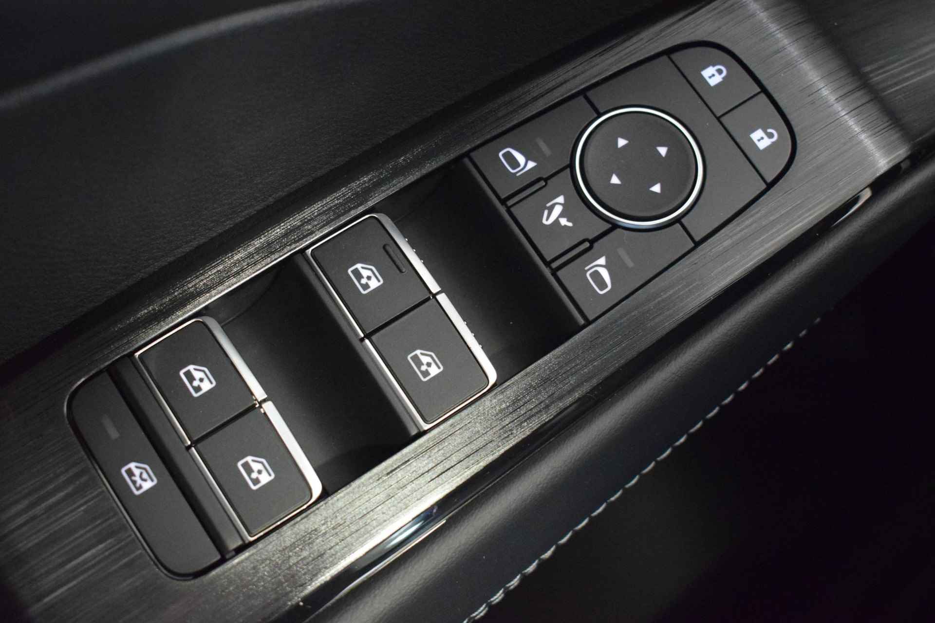Nissan Qashqai 1.3 MHEV Xtronic Business Premium | Panorama dak | 360-Camera | Parkeersensoren | Dodehoek detectie | Stoel/Stuur/Voorruit verwarming | Head-up display | Elektrische achterklep | Adaptive cruise control | Elektrische bestuurdersstoel | - 55/63