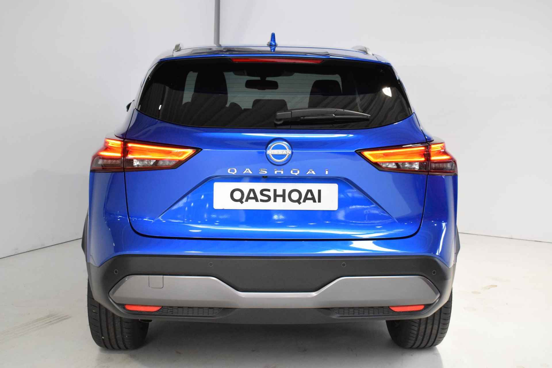 Nissan Qashqai 1.3 MHEV Xtronic Business Premium | Panorama dak | 360-Camera | Parkeersensoren | Dodehoek detectie | Stoel/Stuur/Voorruit verwarming | Head-up display | Elektrische achterklep | Adaptive cruise control | Elektrische bestuurdersstoel | - 8/63
