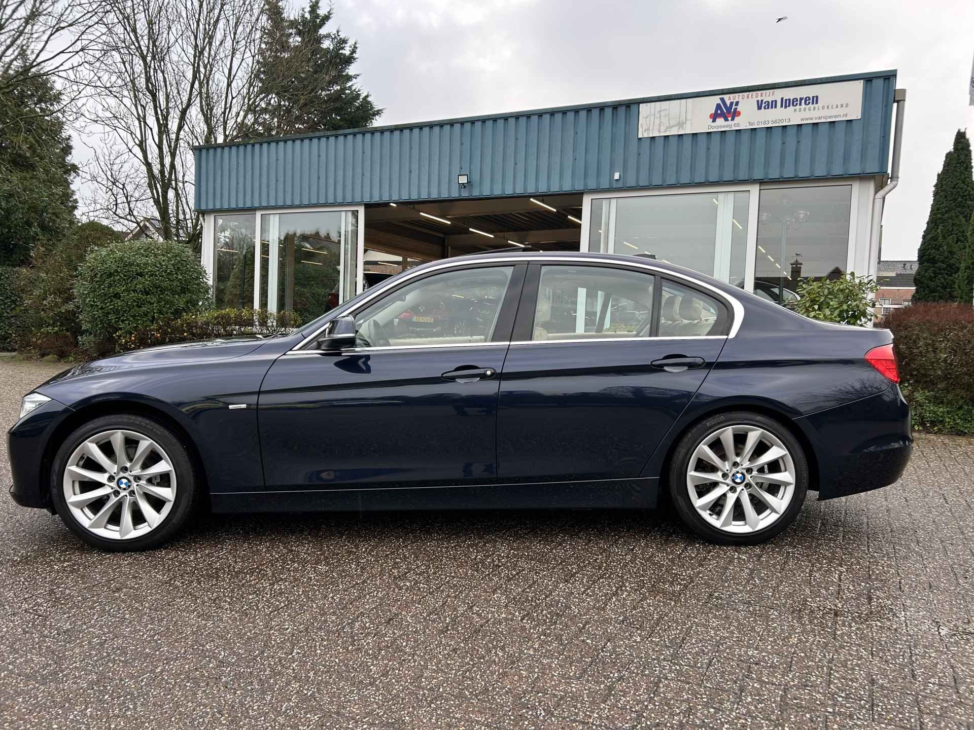 BMW 3-serie 320i EfficientDynamics Edition High Executive - 2/13