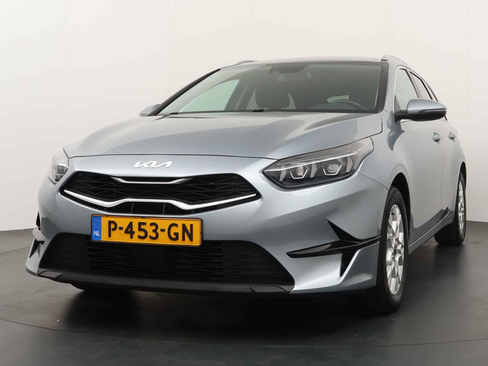 Kia Ceed Sportswagon 1.0 T-GDi DynamicPlusLine - Navigatie - Stoelverwarming - Climate Control - Fabrieksgarantie tot 03-2029 - 3/45