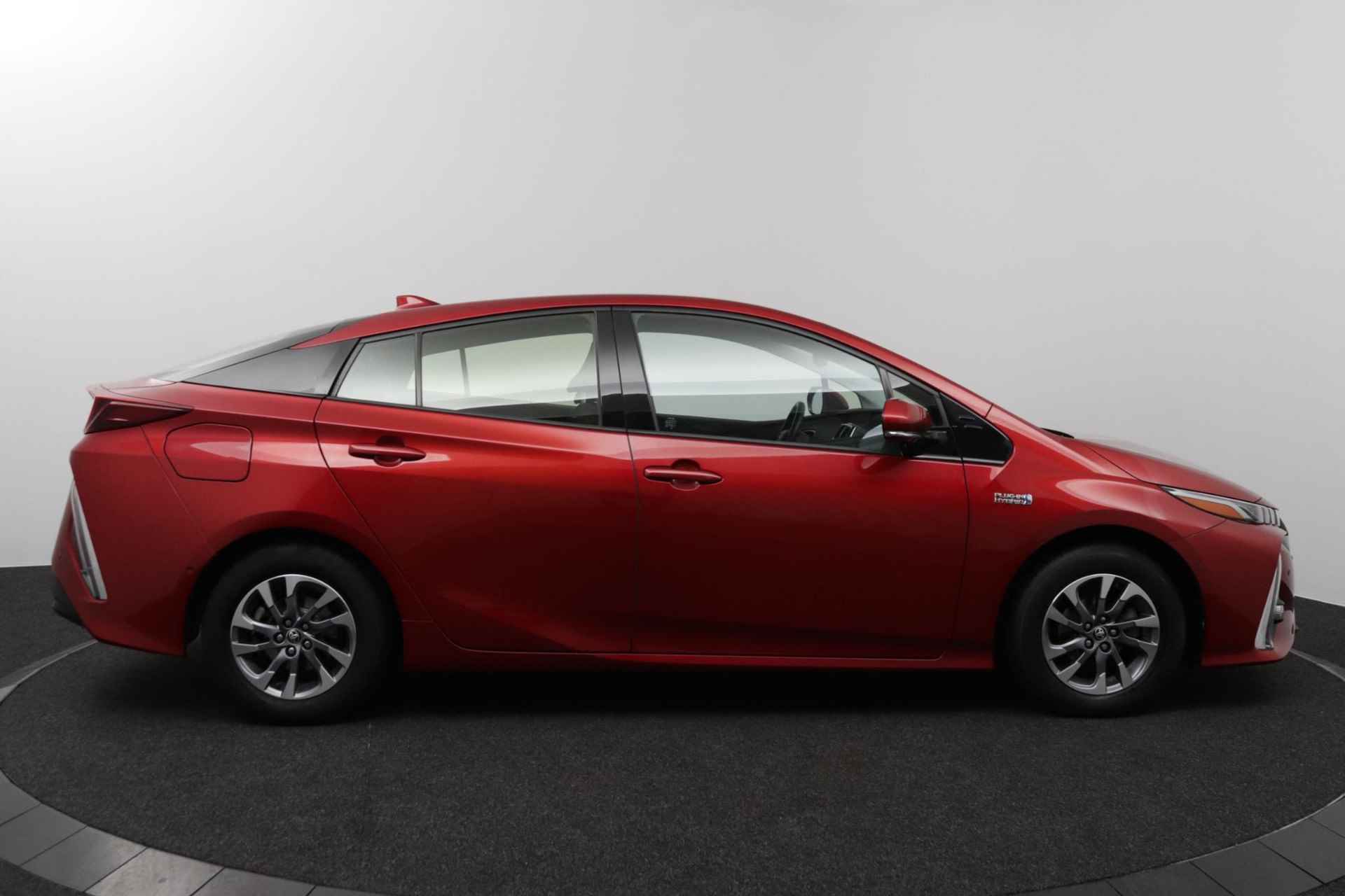 Toyota Prius 1.8 Plug-in Business Plus | JBL Audio | Parkeersensoren - 15/40