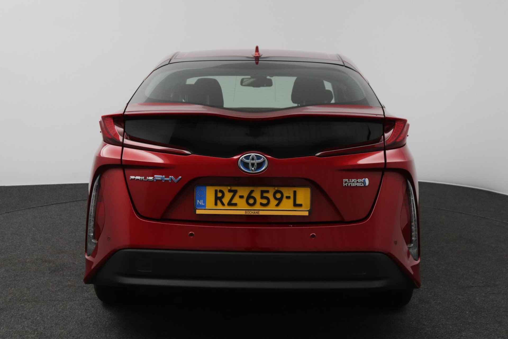 Toyota Prius 1.8 Plug-in Business Plus | JBL Audio | Parkeersensoren - 17/40