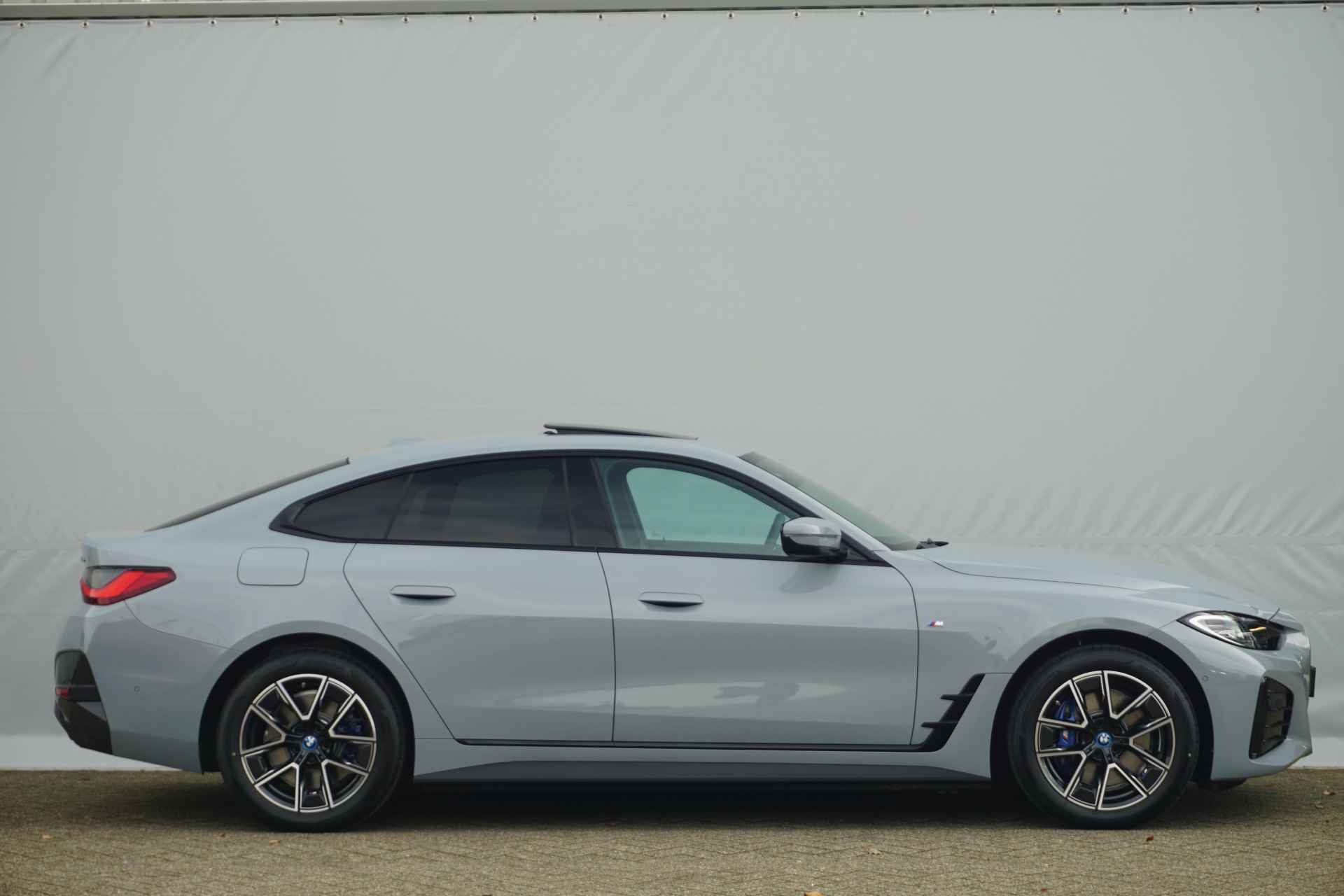 BMW i4 eDrive35 High Executive 70 kWh | M Sportpakket - 4/28