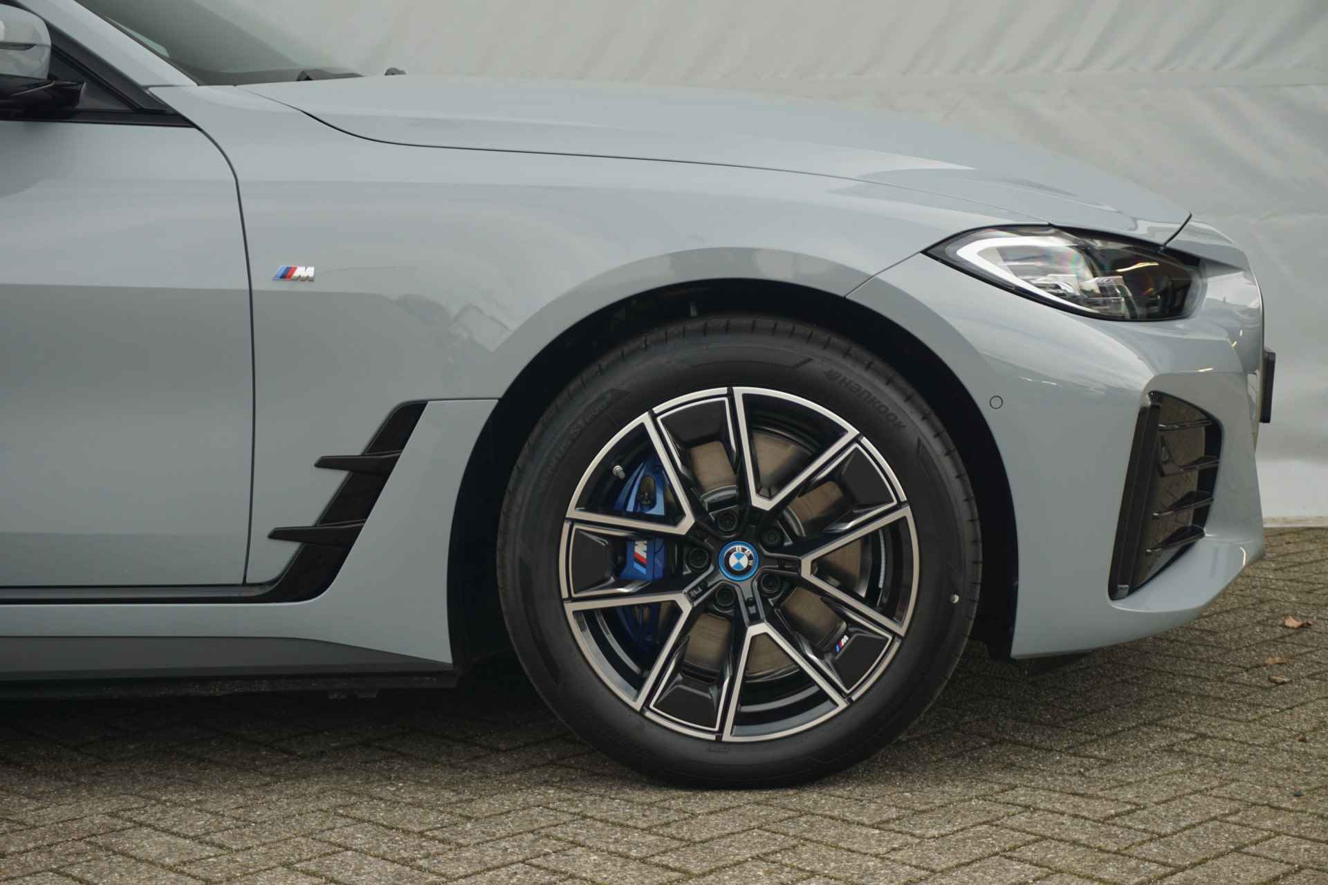 BMW i4 eDrive35 High Executive 70 kWh | M Sportpakket - 6/28