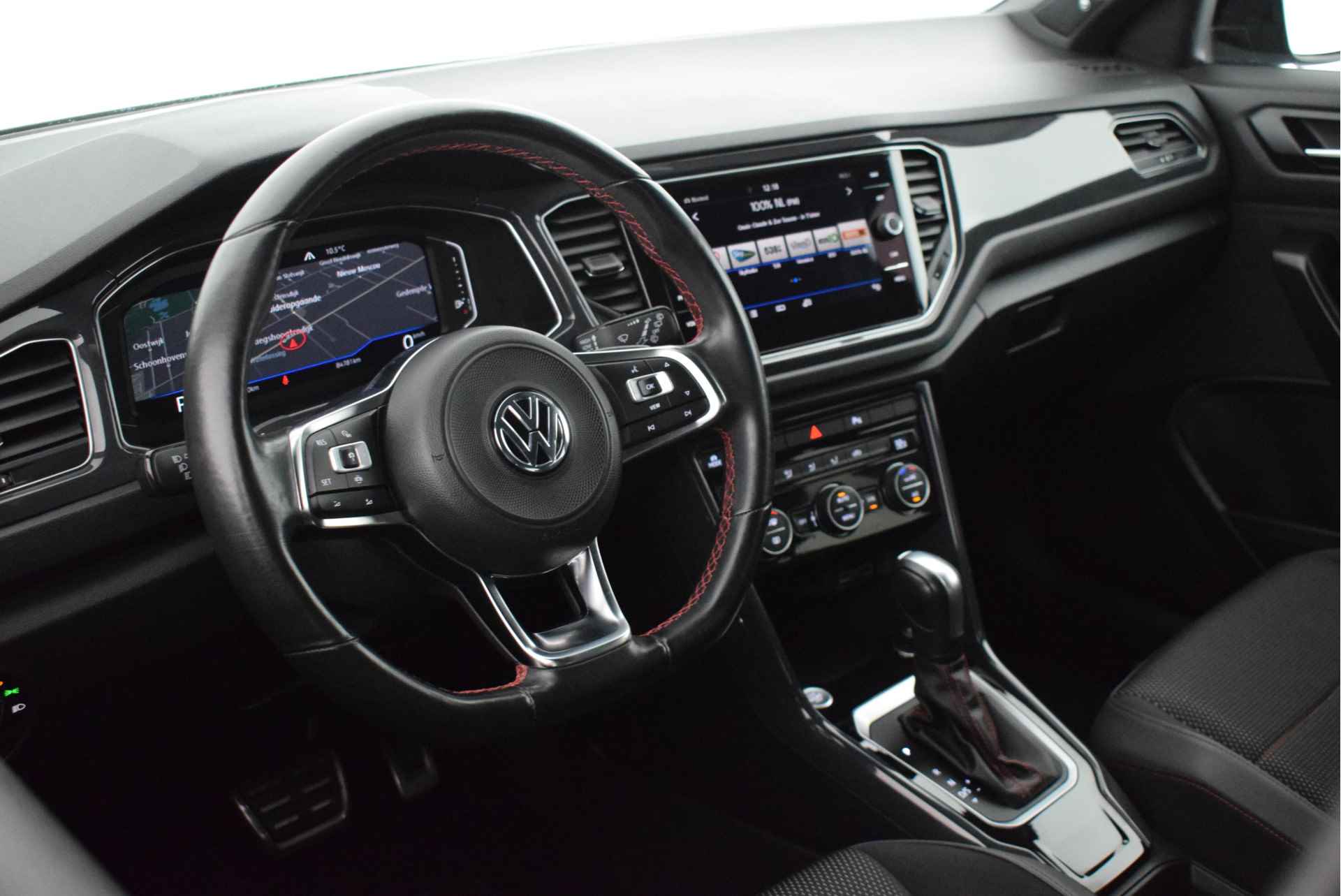 Volkswagen T-Roc 1.5 TSI 150pk DSG R-Line Sport Camera Keyless Beats Virtual Cockpit Navigatie - 3/47