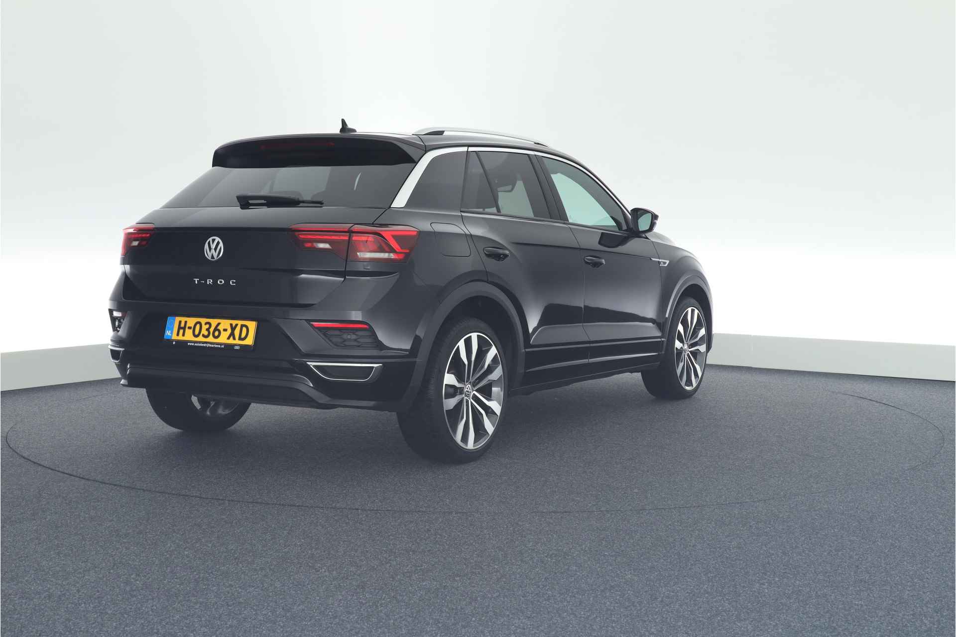 Volkswagen T-Roc 1.5 TSI 150pk DSG R-Line Sport Camera Keyless Beats Virtual Cockpit Navigatie - 11/47