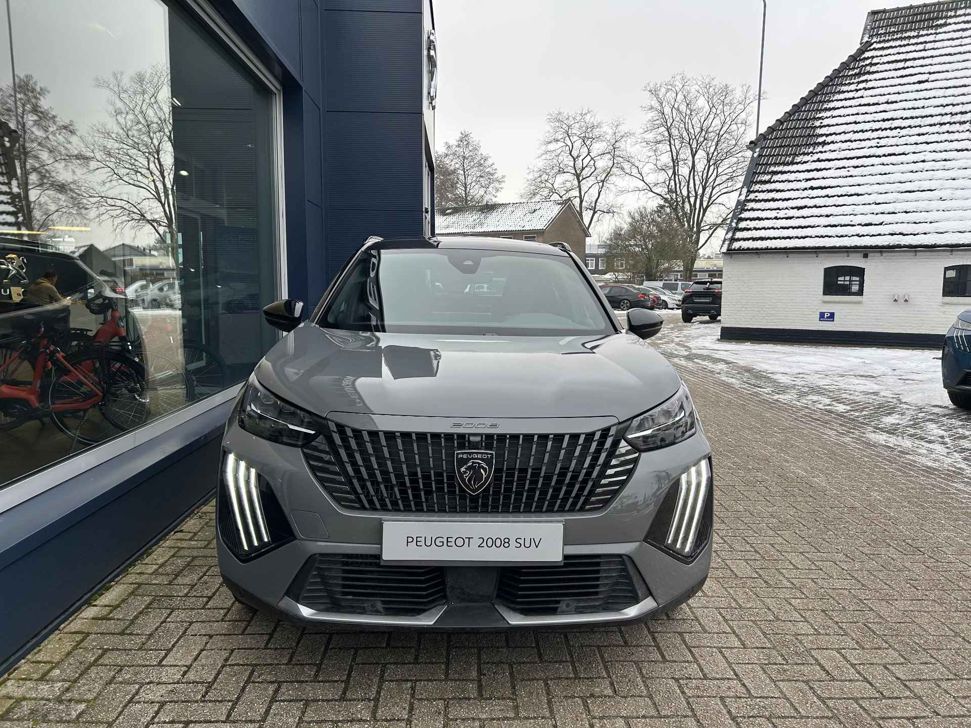 Peugeot 2008 1.2 Hybrid 136 GT | Nieuwe Hybride Uitvoering | Schuif-Kantel Panoramadak | Navigatie | Keyless Entry | HD 360 Graden Camera | Dode Hoek Detectie | 18 Inch Velgen | Full LED Verlichting | Cruise Control adaptief | Climate Control | - 5/50