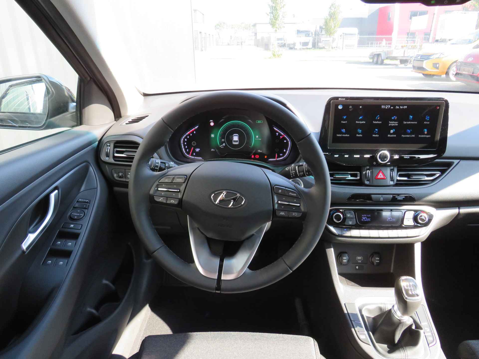 Hyundai i30 Wagon 1.0 T-GDi MHEV Comfort Smart | VAN € 34.130,00 VOOR €31.130,00 | UIT VOORRAAD LEVERBAAR - 14/31